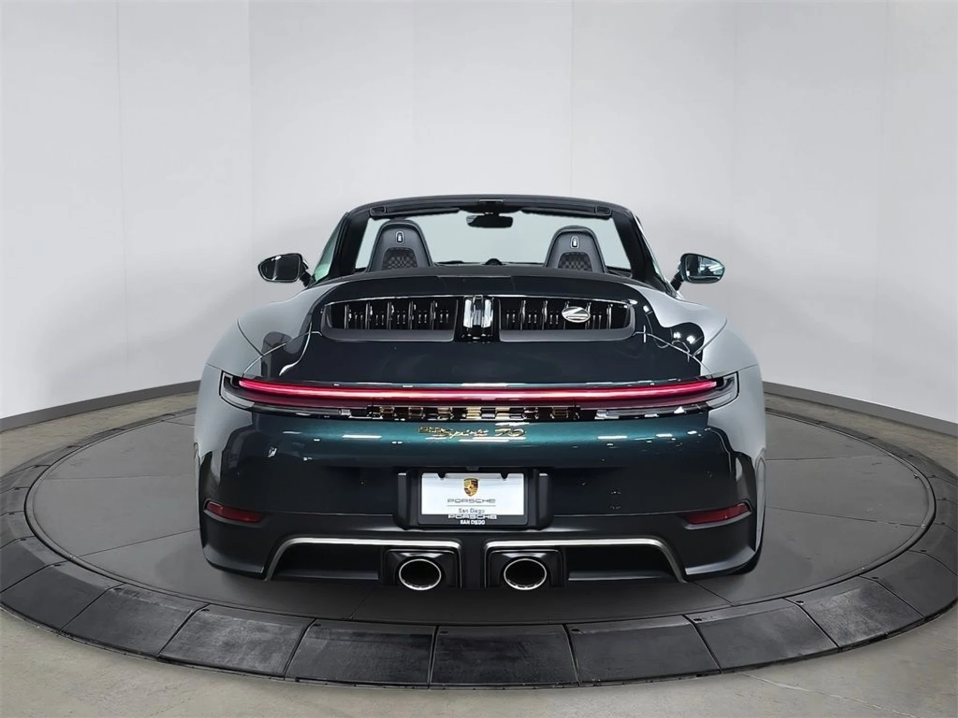 mph005_3405494046_61bf838490adb299c23d462dfc020086_b3d255c67b