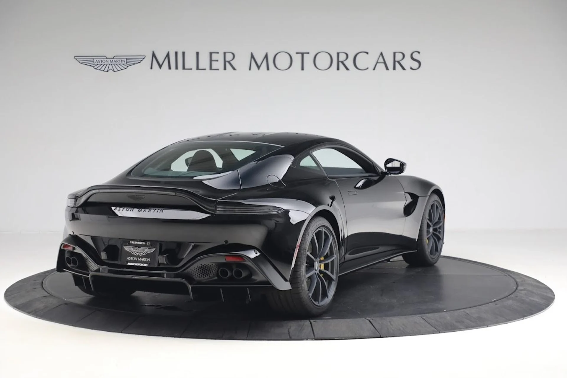 mph005_3417308950_Used_2023_Aston_Martin_Vantage_V8_f93e59f5d2