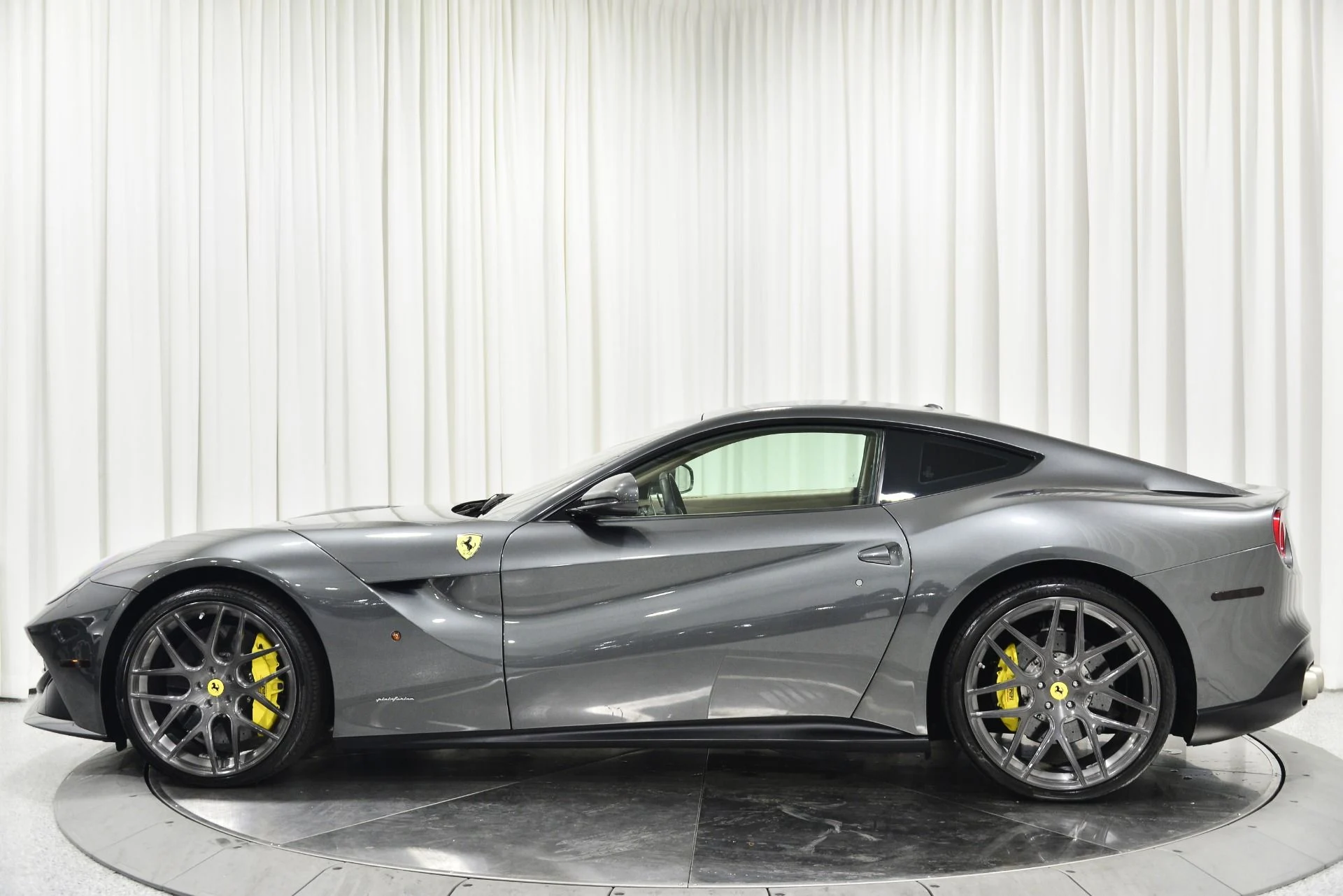 mph005_3422539250_Used_2015_Ferrari_F12berlinetta_1756410303_a6f667b7ee