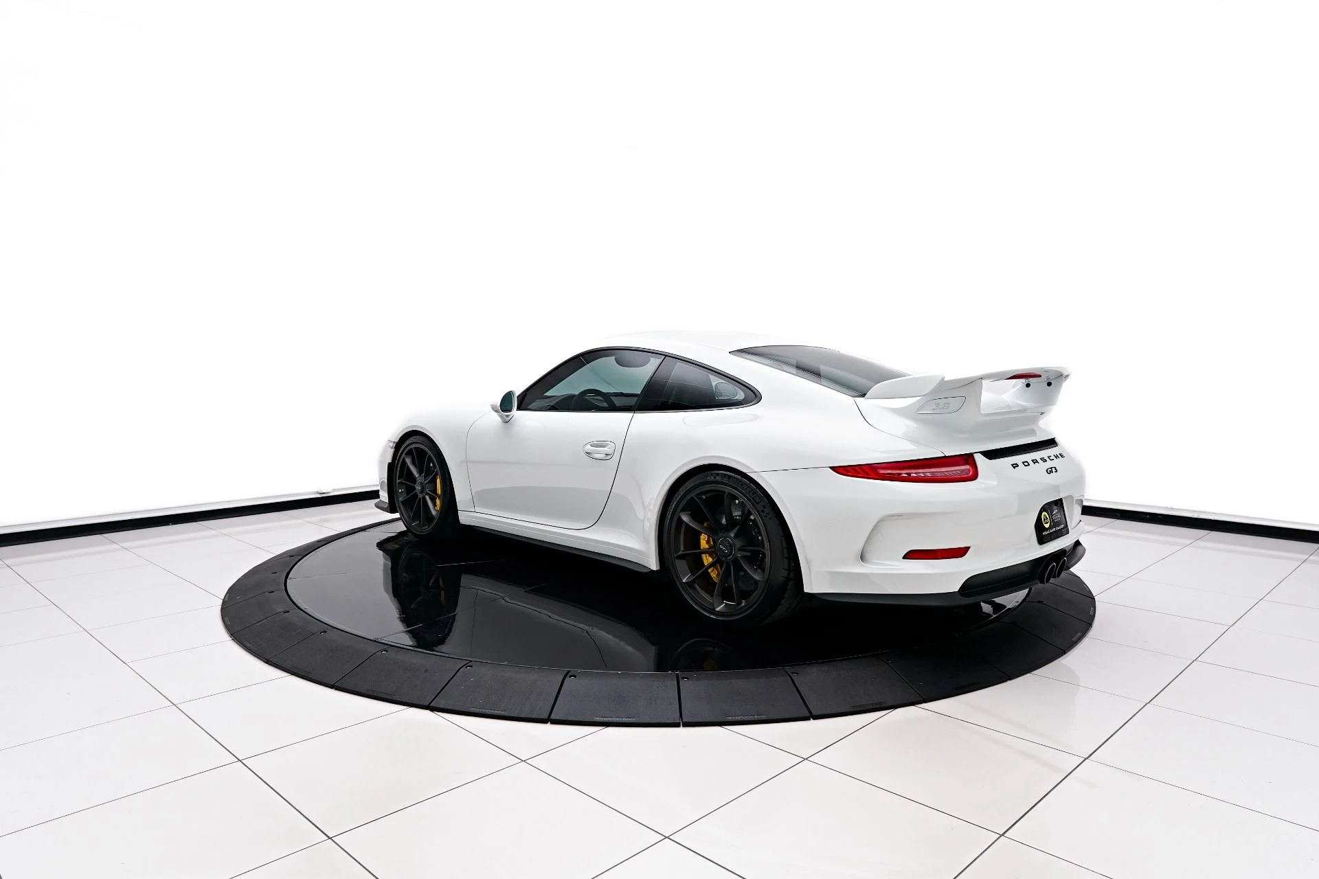 mph005_3423932964_Used_2014_Porsche_911_GT_3_1687025359_d137cc5f88