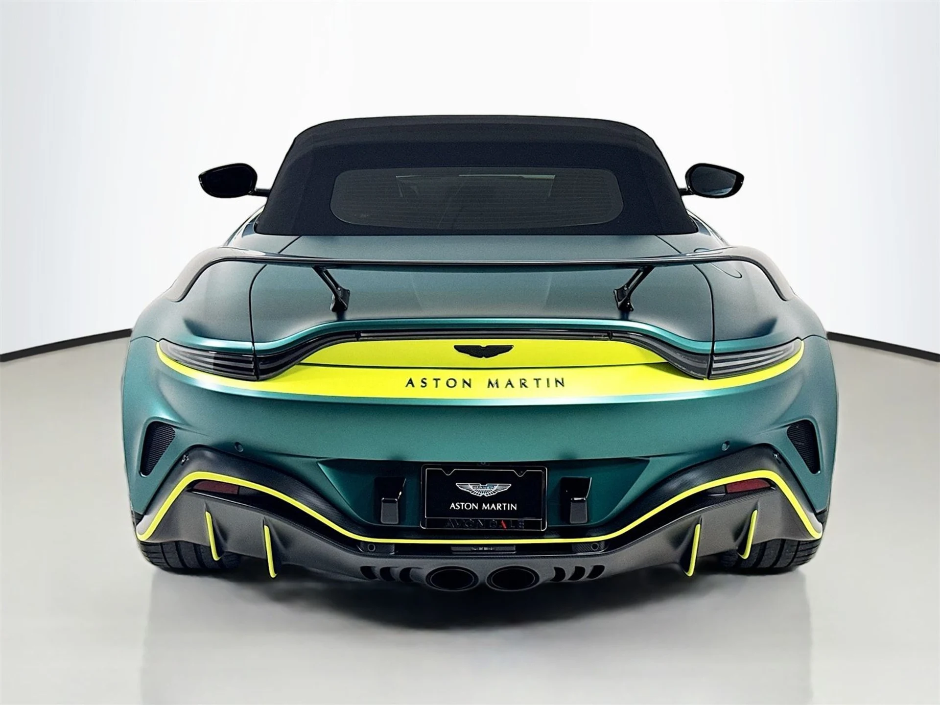 mph005_3434865508_57618fe32df85f46c297a3cb13c9508bx_688a413b7b