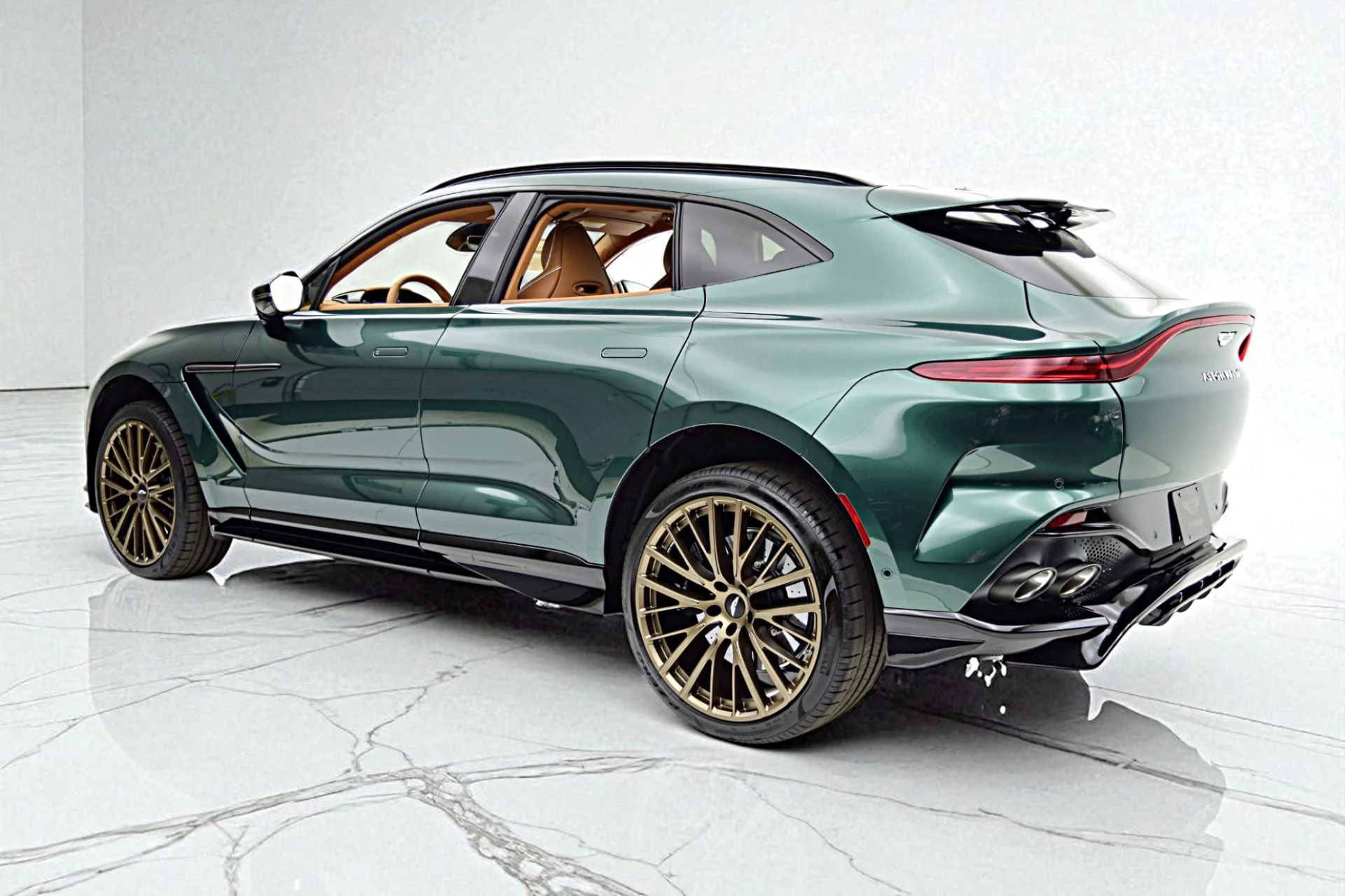 mph005_343675699_New_2025_Aston_Martin_DBX_707_d8337c6933