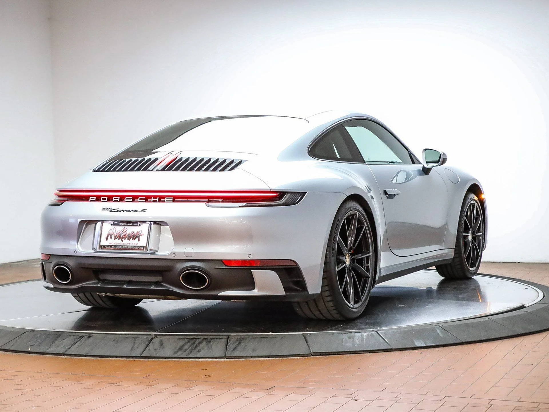 mph005_3444968010_c203c61f42d1646775750f54e8561d7dx_122daf72f6