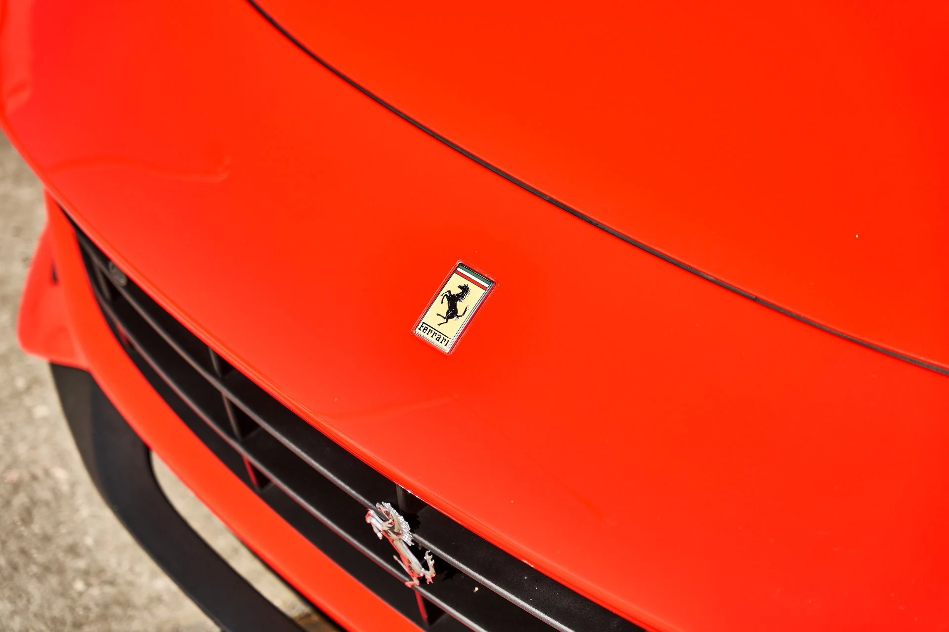mph005_3446785679_Used_2016_Ferrari_F12_Berlinetta_1790987387_9a88410321