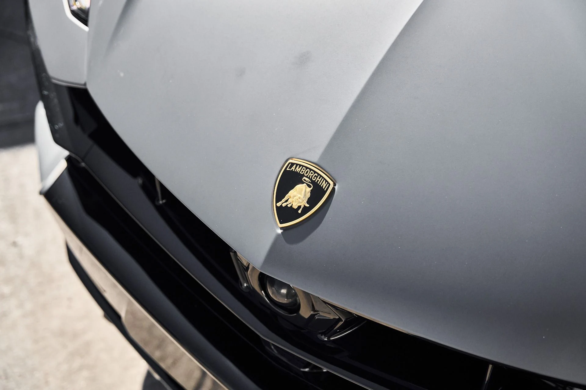 mph005_3451715531_Used_2025_Lamborghini_Urus_SE_1778289183_a6de0cd07c