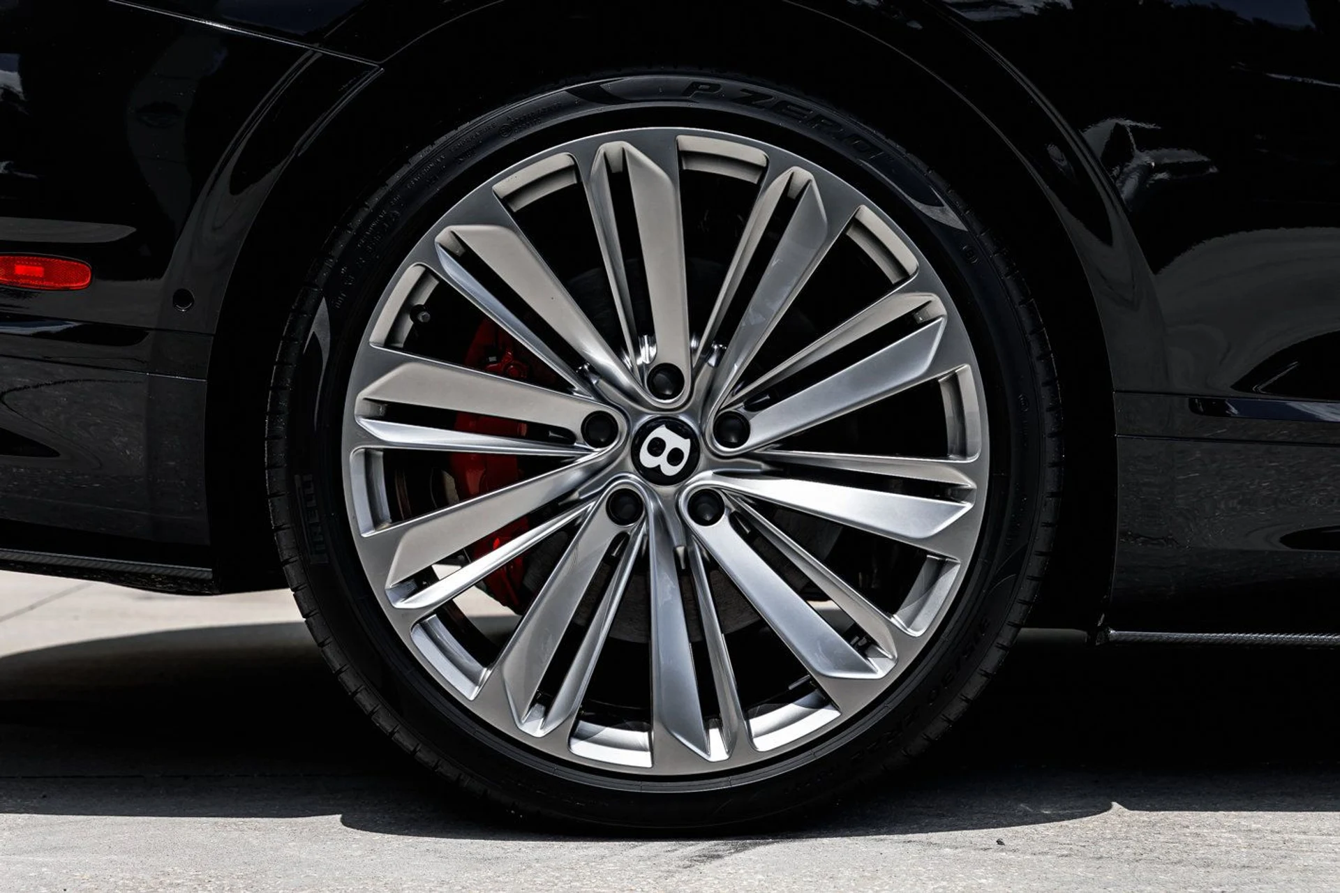 mph005_3459216890_5d4d41b6269934a2a1eb532c63102f32x_1ff0135d73