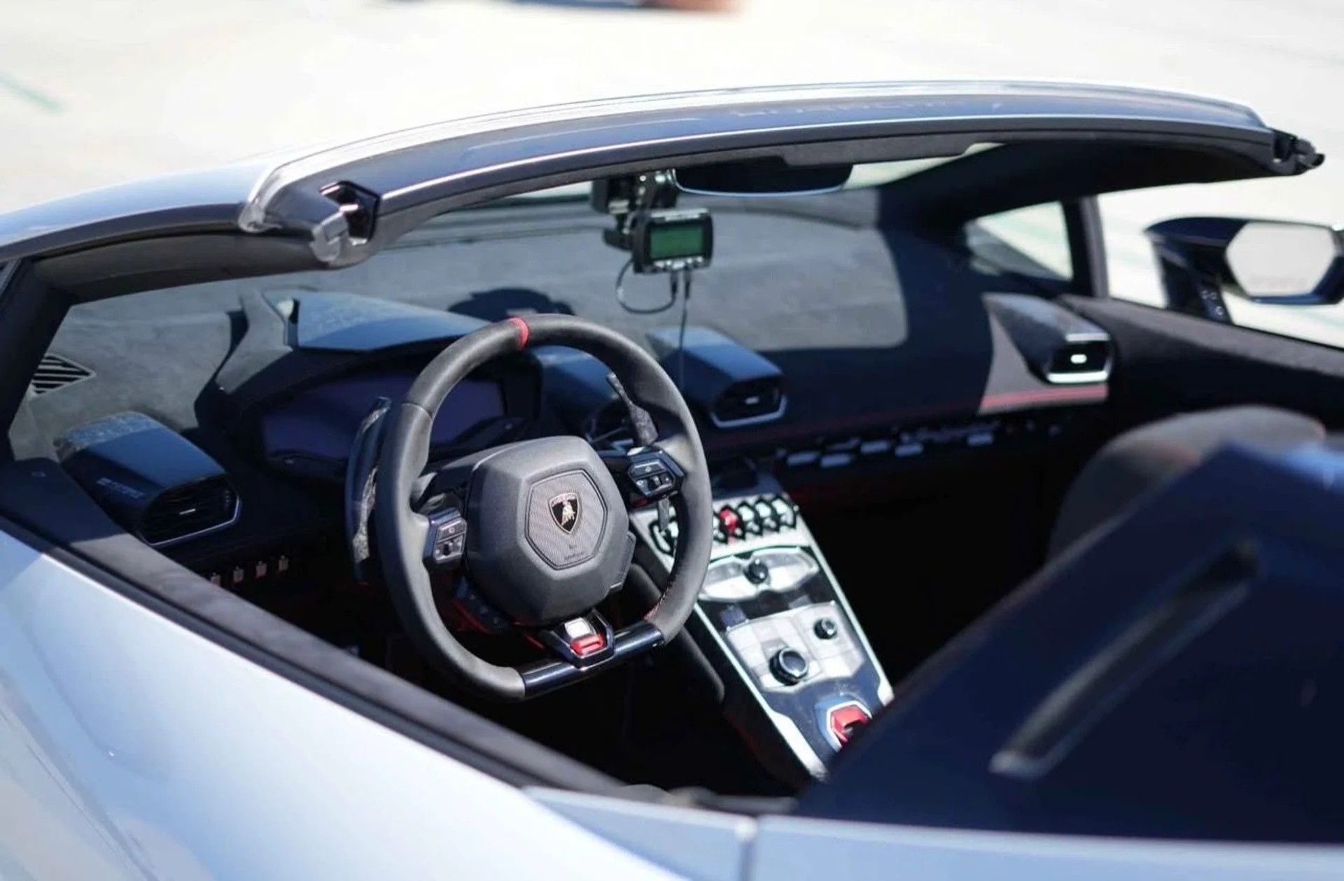 mph005_3465714759_Used_2018_Lamborghini_Huracan_LP_640_4_Performante_Spyder_1776111556_d774977c41