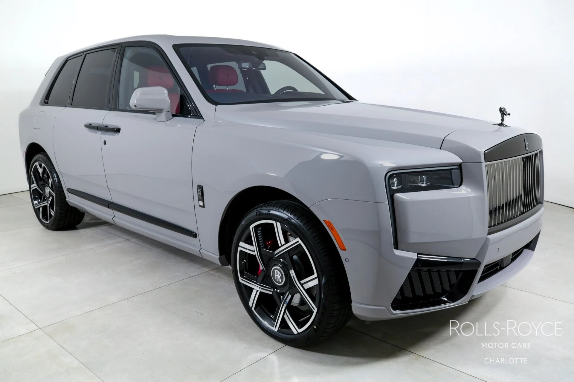 mph005_347863916_Used_2025_Rolls_Royce_Black_Badge_Cullinan_1746716095_9e0244cb78