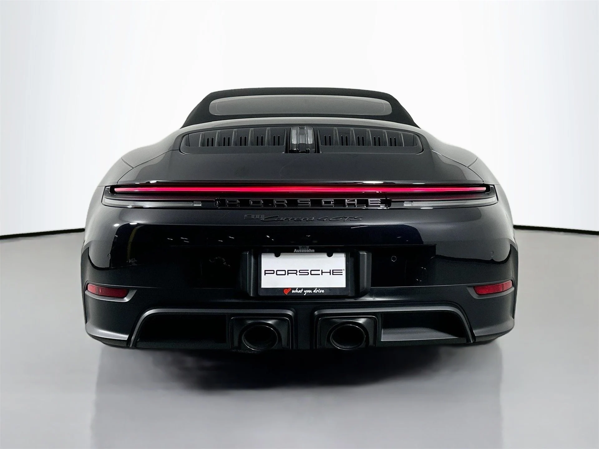 mph005_348455278_b137362d1c4676da2e56f00d23983b01_83fc526126