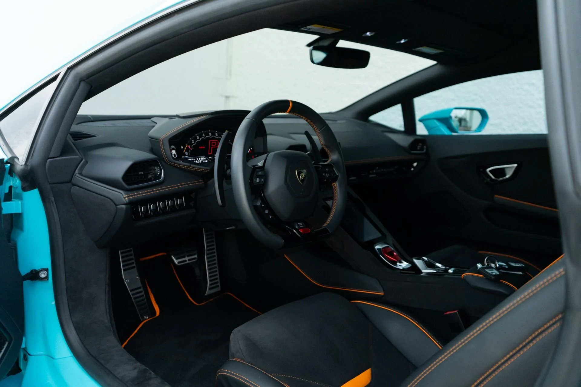 mph005_3489407126_Used_2023_Lamborghini_Huracan_Tecnica_1786574624_9331685e98