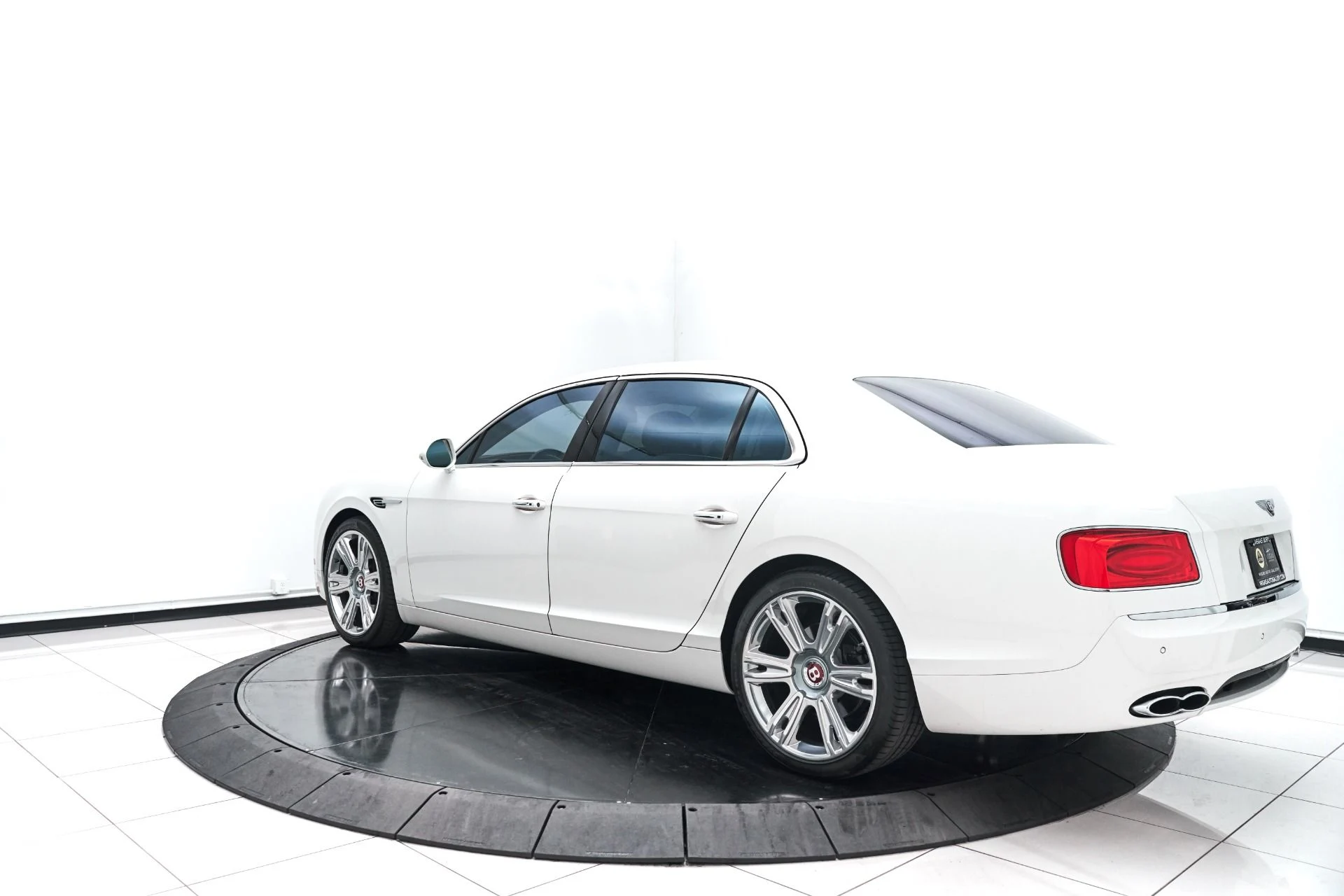 mph005_3489805973_Used_2015_Bentley_Flying_Spur_V8_1615575338_ed99522bb6