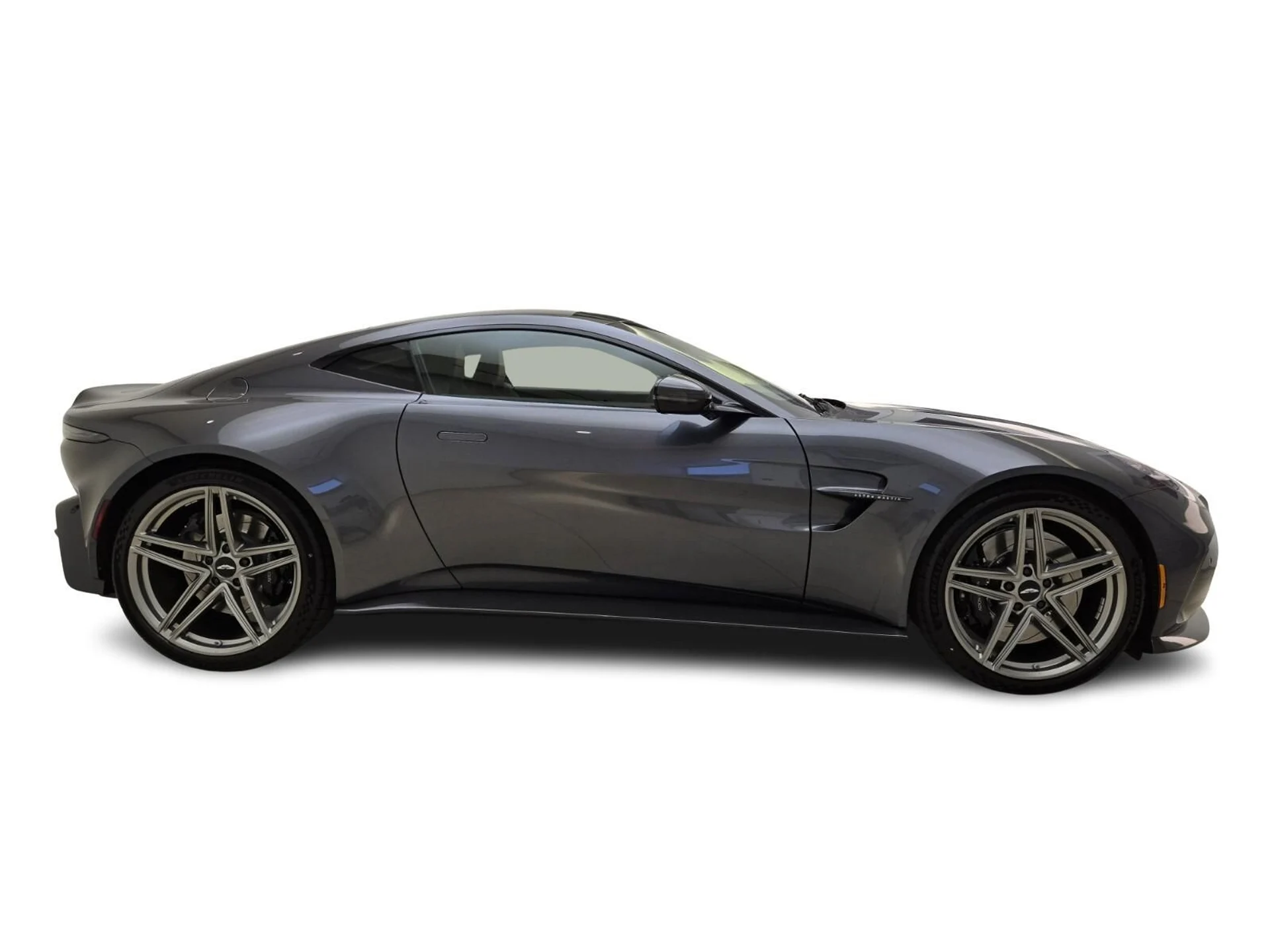 mph005_3497251950_New_2025_Aston_Martin_Vantage_1753161512_702214fa79