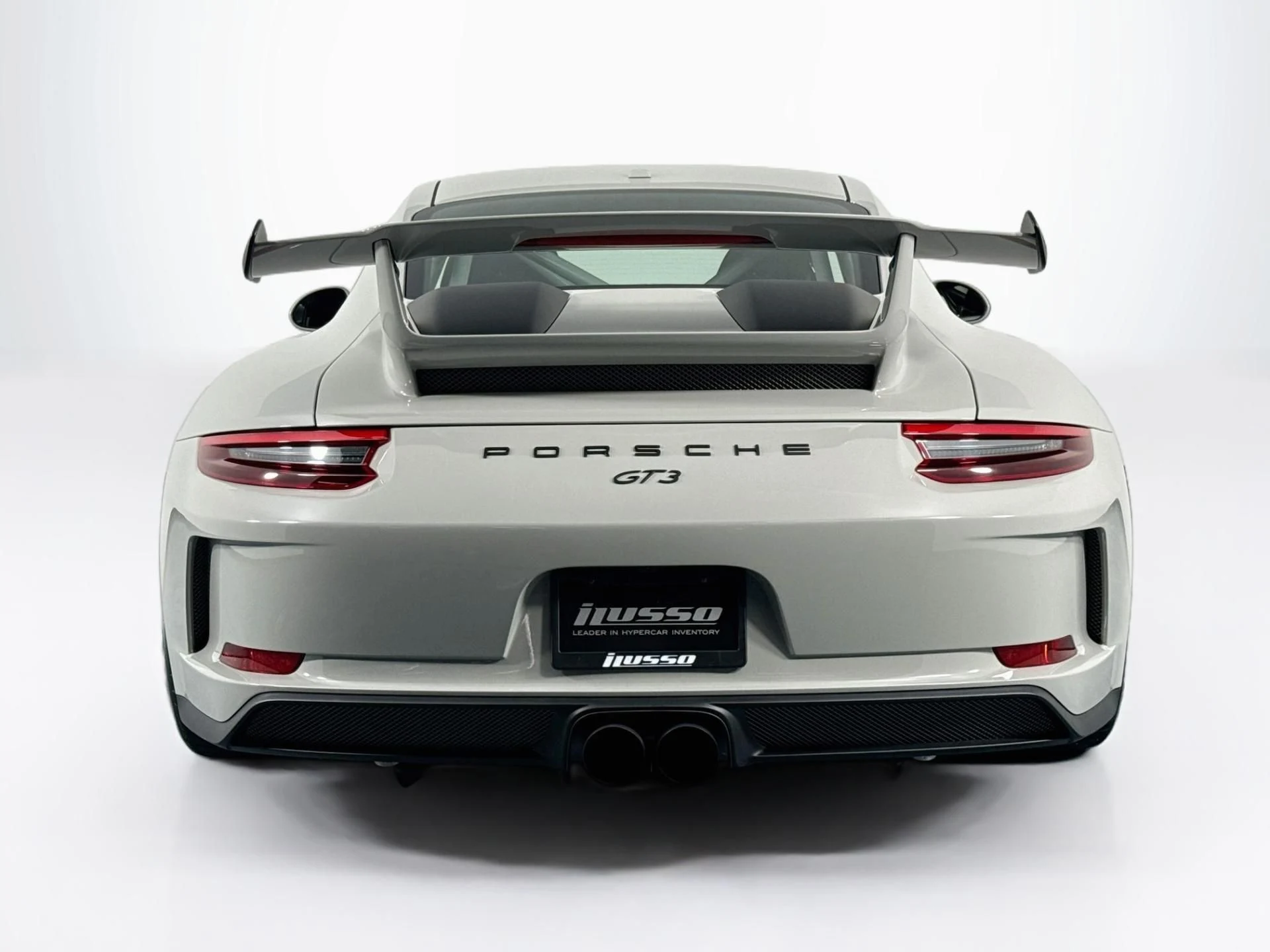 mph005_3500125225_Used_2018_Porsche_911_GT_3_1787596662_38bbba3b13