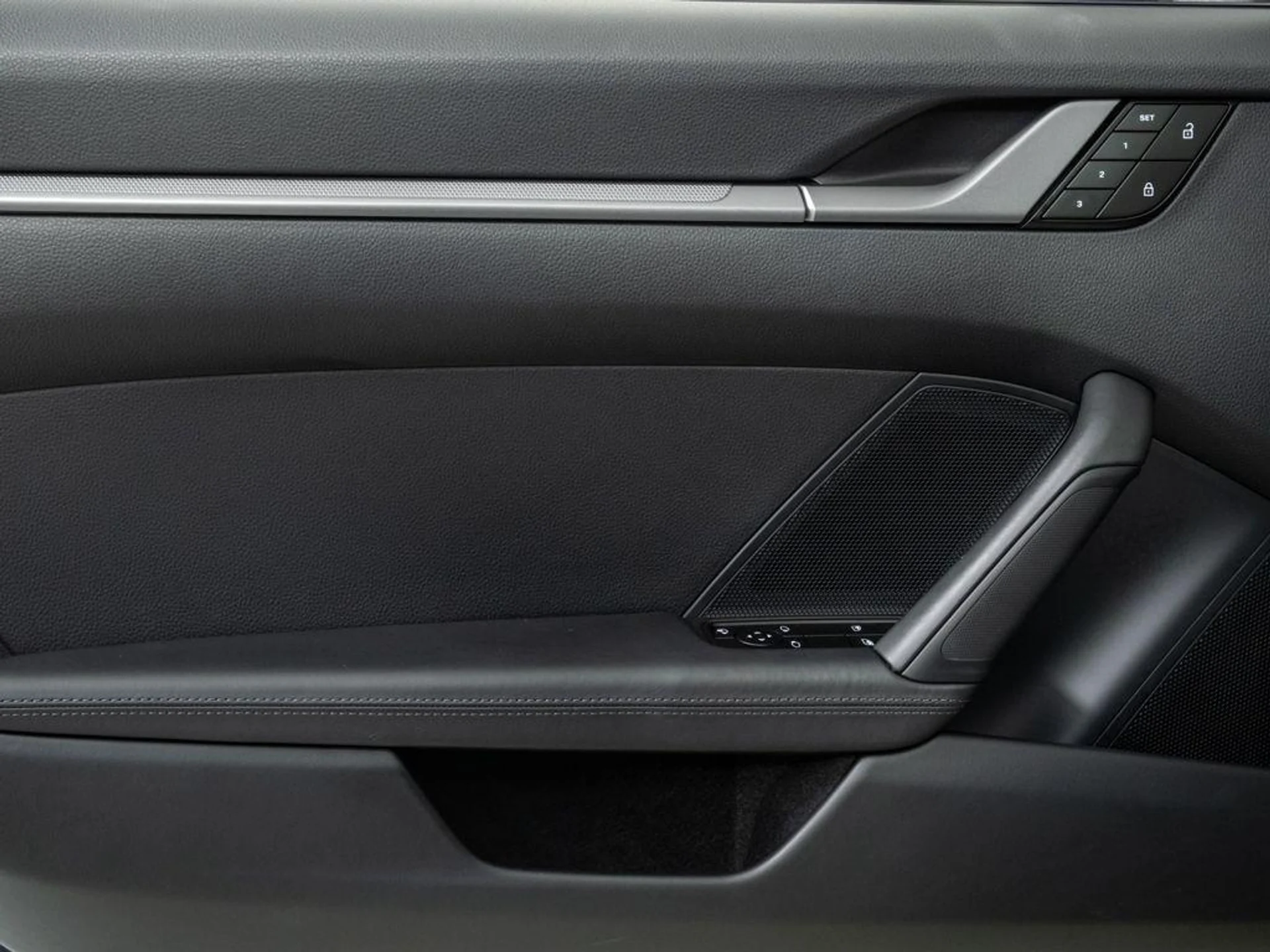 mph005_3513563746_Zh_Y0_XTCU_Rv_LOF_Uw4du6_C9_yym_E_0dfbdb4ab0