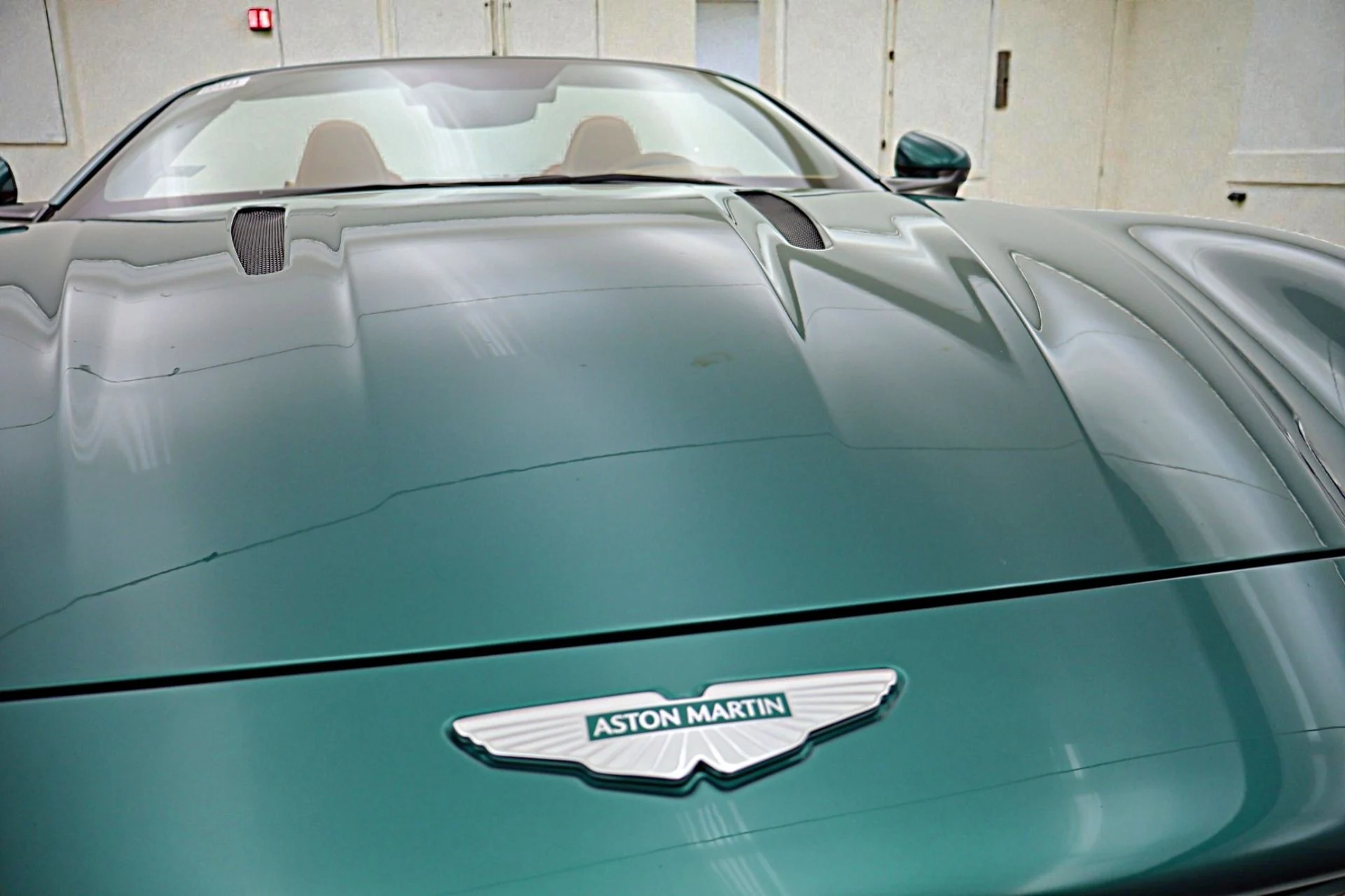 mph005_35147_New_2026_Aston_Martin_DB_12_Volante_a1af2e9dda
