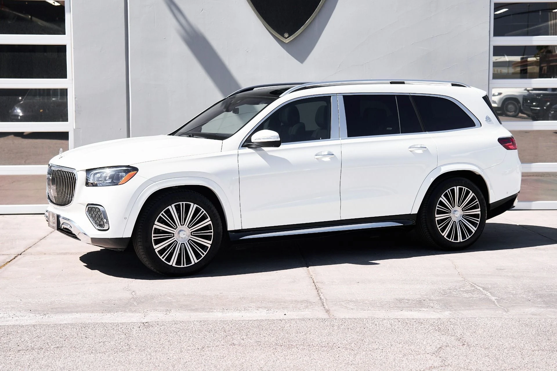 mph005_3516301472_Used_2024_Mercedes_Benz_GLS_Maybach_GLS_600_1754358842_993a724228