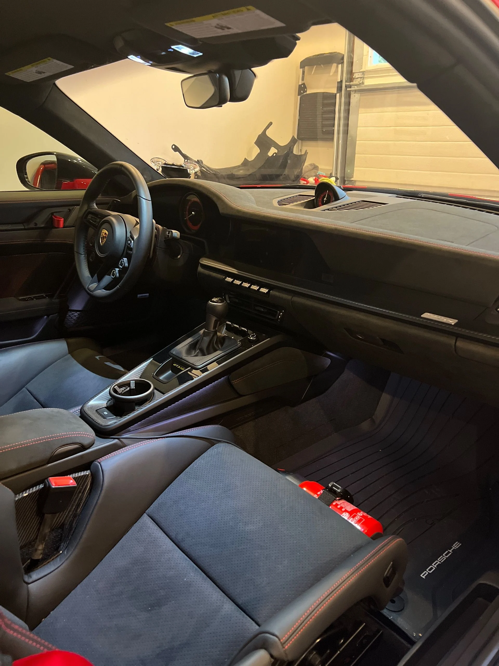 mph005_3518875974_Used_2023_Porsche_911_GT_3_RS_1759180325_3b3ce4438f