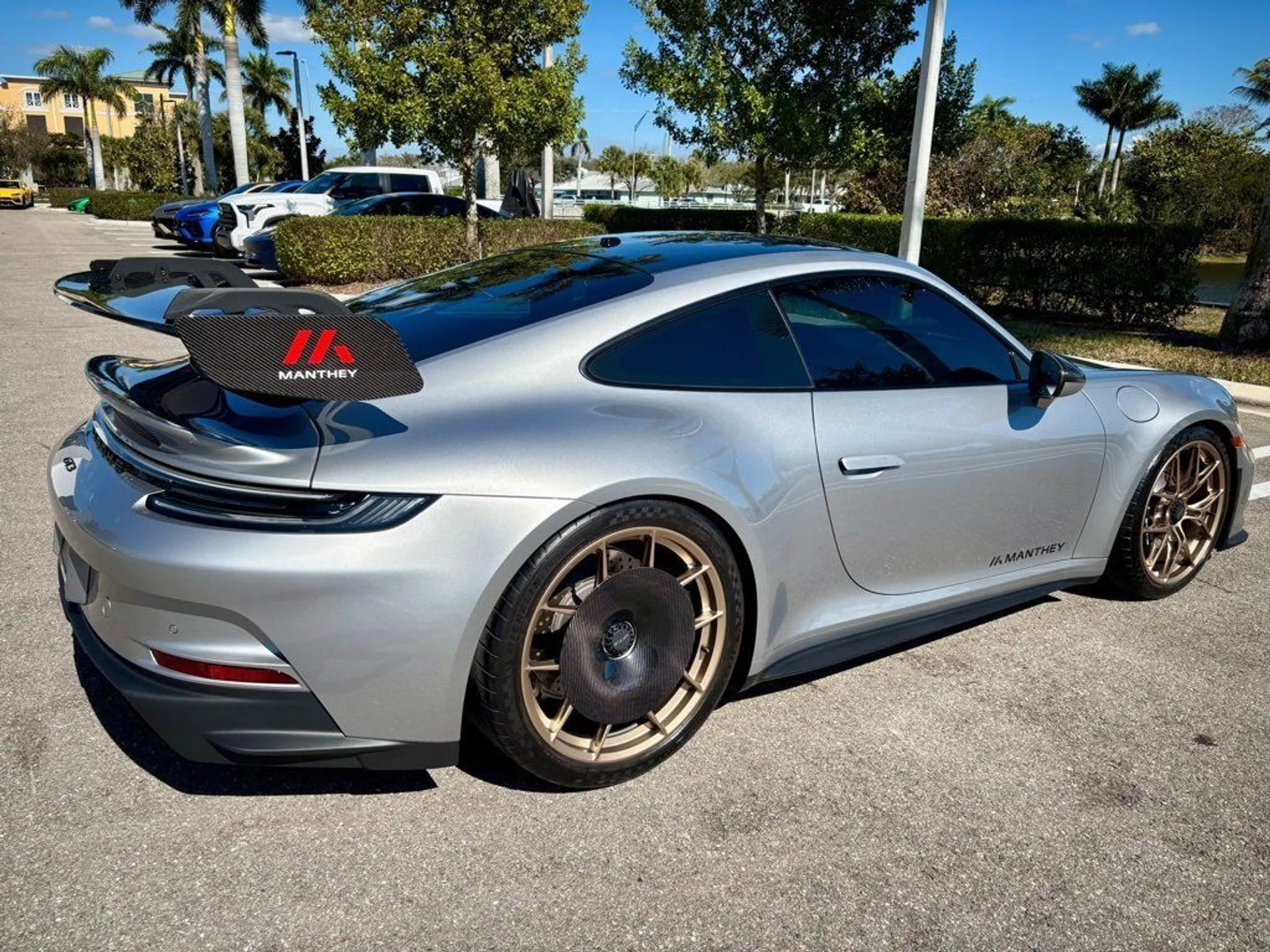 mph005_3519989476_81220e30bac6009c07323de95e2b327c_12e18b3458