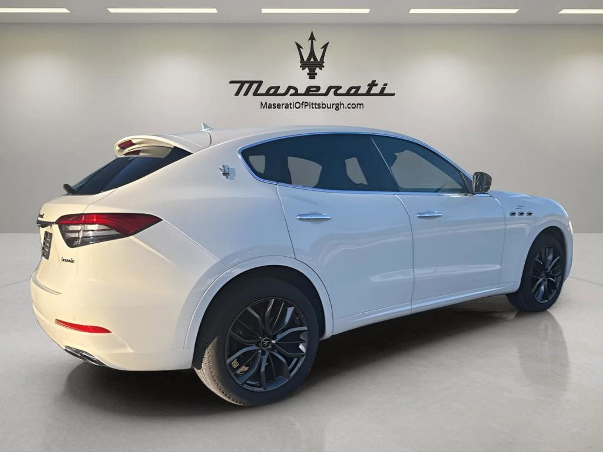 mph005_3520281771_2027ff6b2d9843be8c4f767bf311d777_a754805449