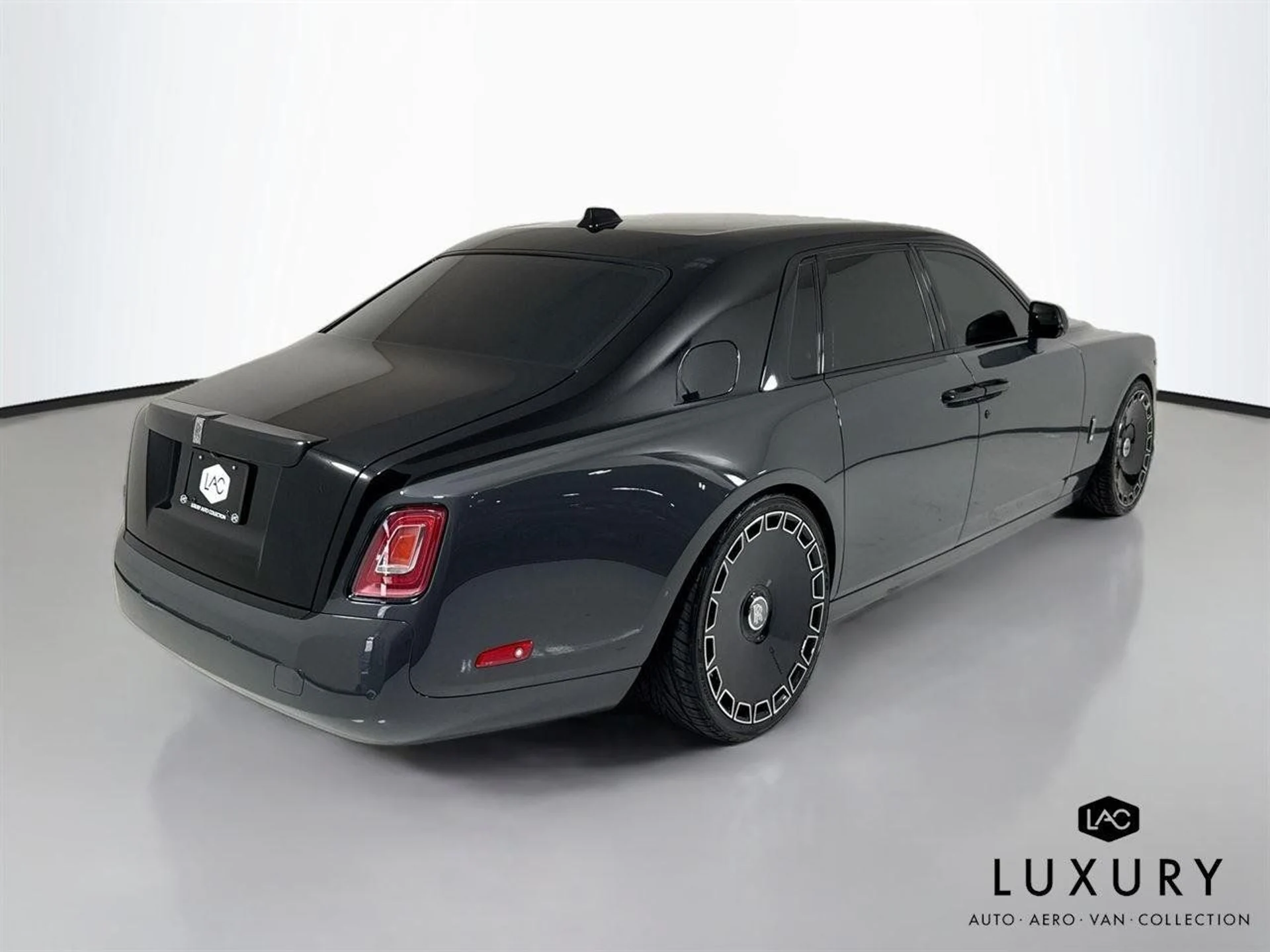 mph005_3530951452_497dd42c0c707d9f9f3b5b9a76e3a3db_289e9af983