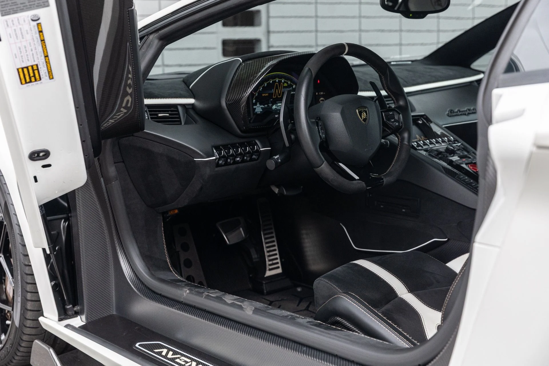 mph005_3531677264_Used_2019_Lamborghini_Aventador_LP_770_4_SVJ_1747538524_6ac22e253c