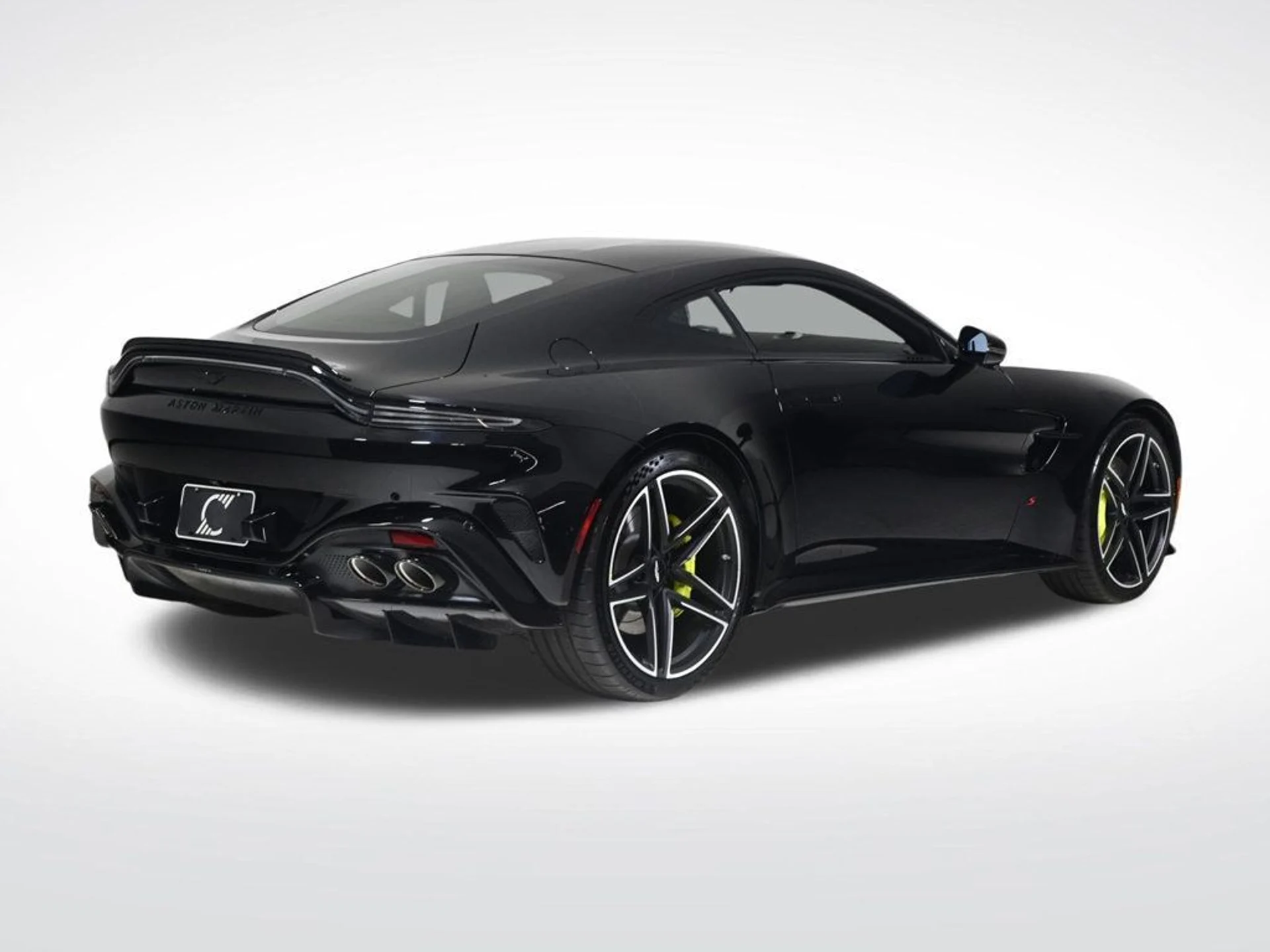 mph005_3537211926_new_2026_aston_martin_vantage_scoupe_11350_22957420_5_1024_7fa4f2ca1e