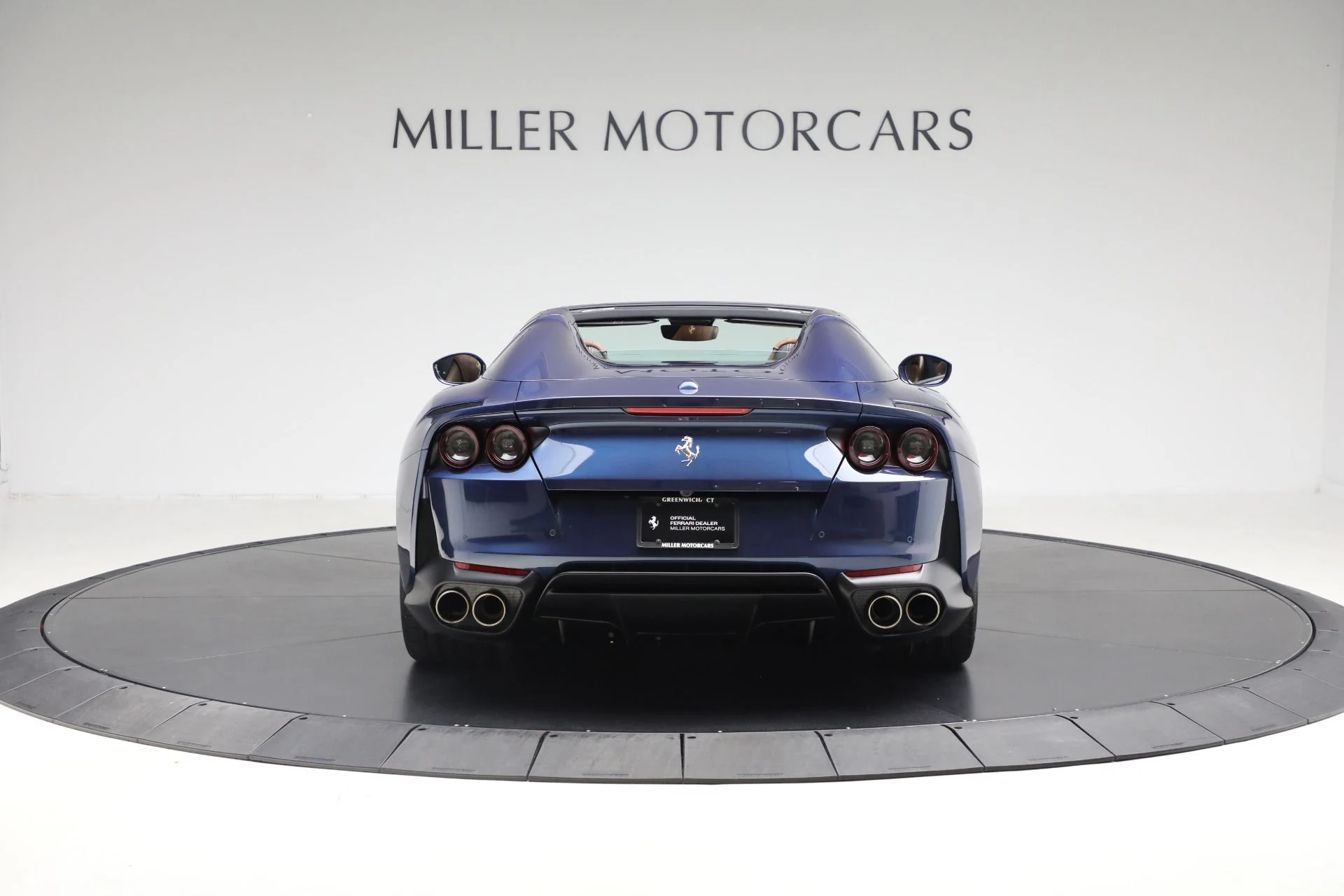 mph005_354327595_Used_2022_Ferrari_812_GTS_1761676102_4daf9cc054