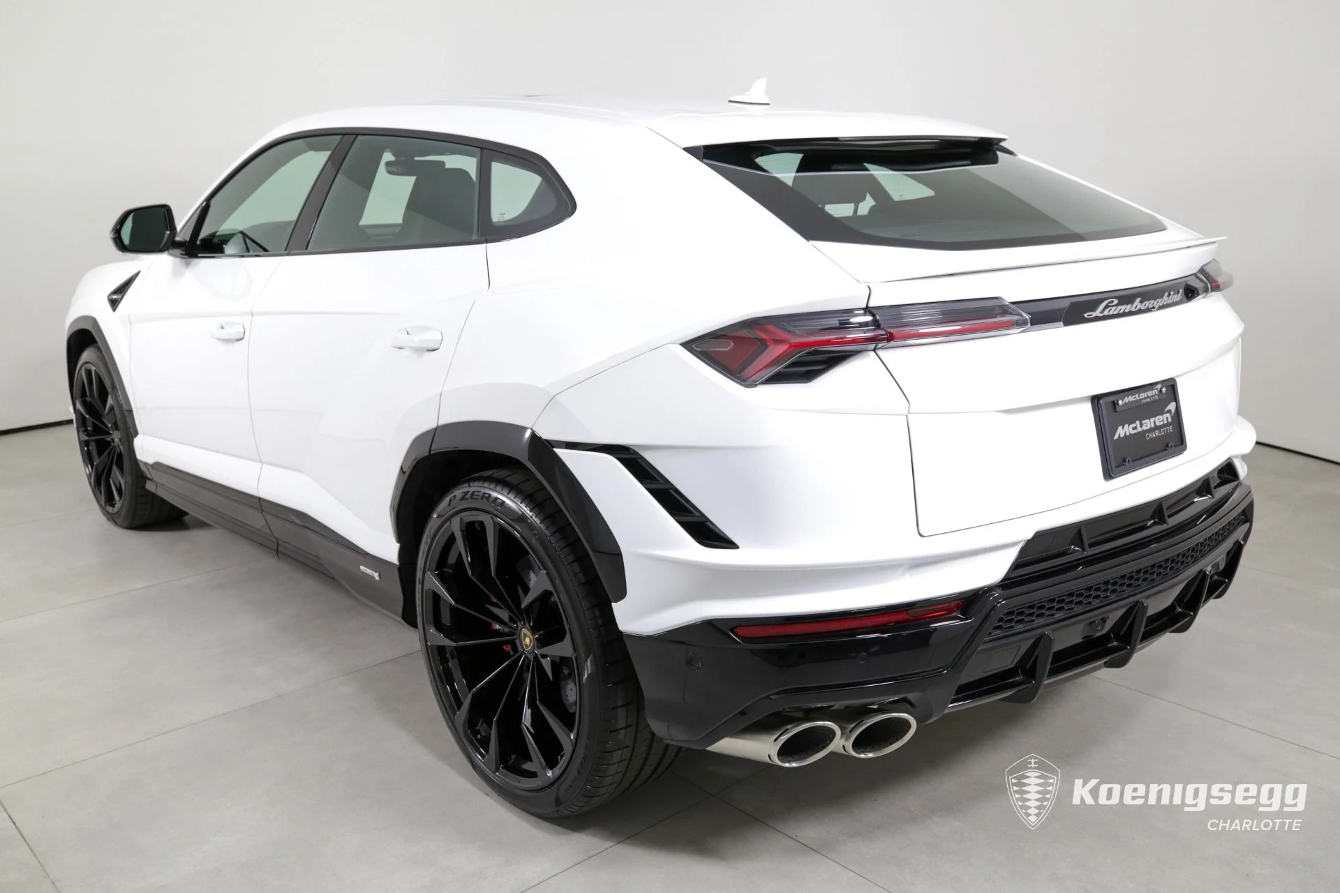 mph005_3543995270_Used_2023_LAMBORGHINI_URUS_S_PEARL_CAPSULE_1720196278_453e13f6fd