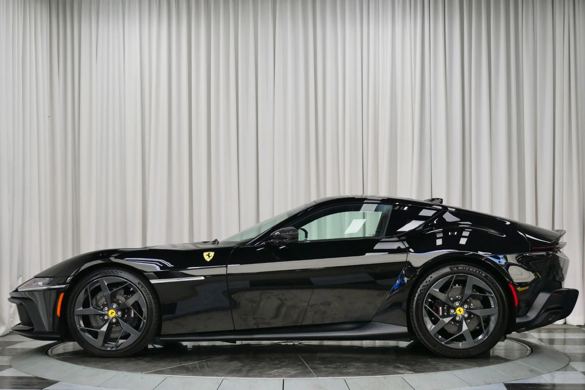 mph005_3544662304_Used_2025_Ferrari_12_Cilindri_1760028032_9483b4942f