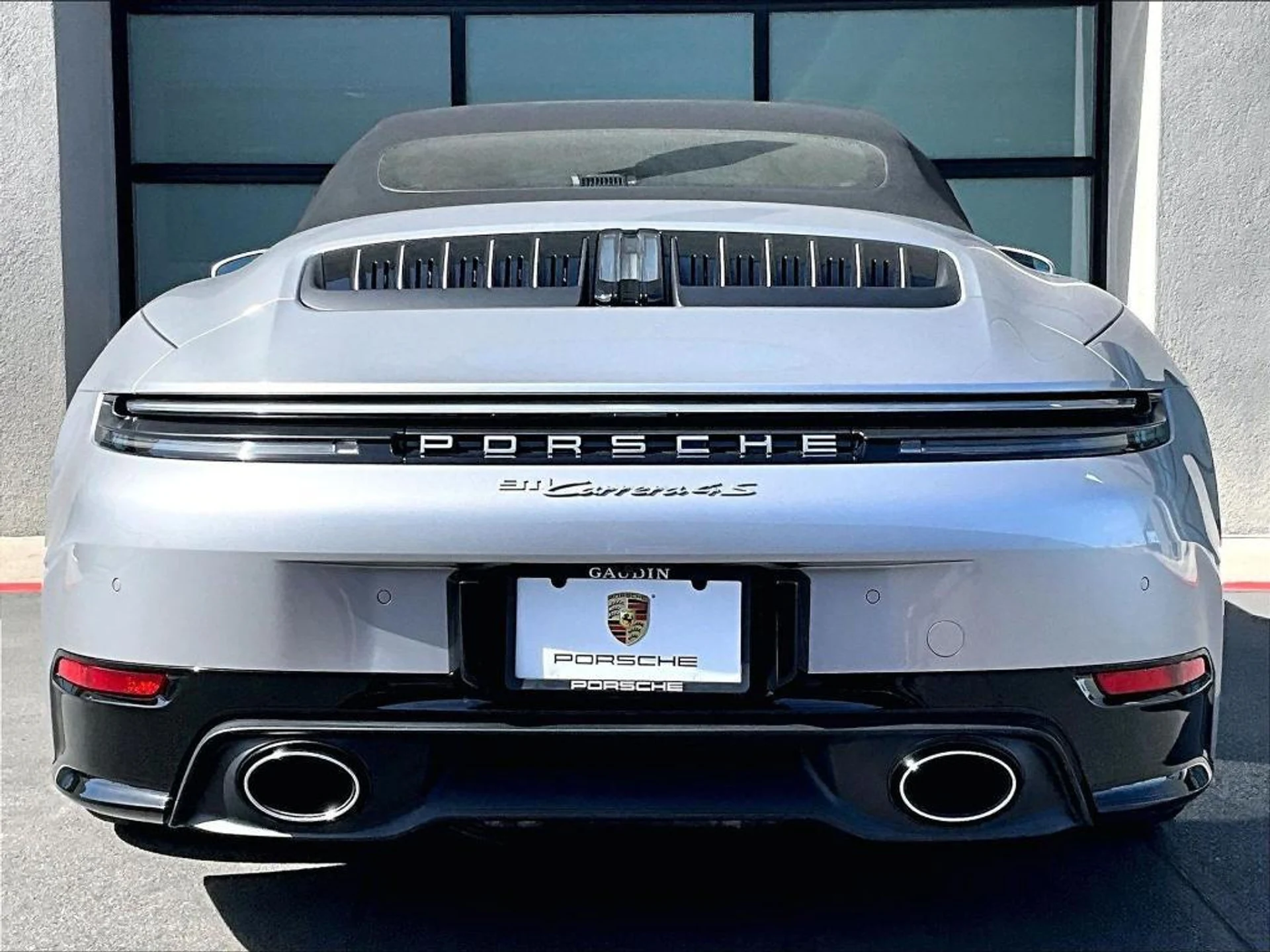 mph005_3545406866_H2_M2pi_O_y3cz_EI_3c_H5bz_U4_Us_POI_8b428a6261