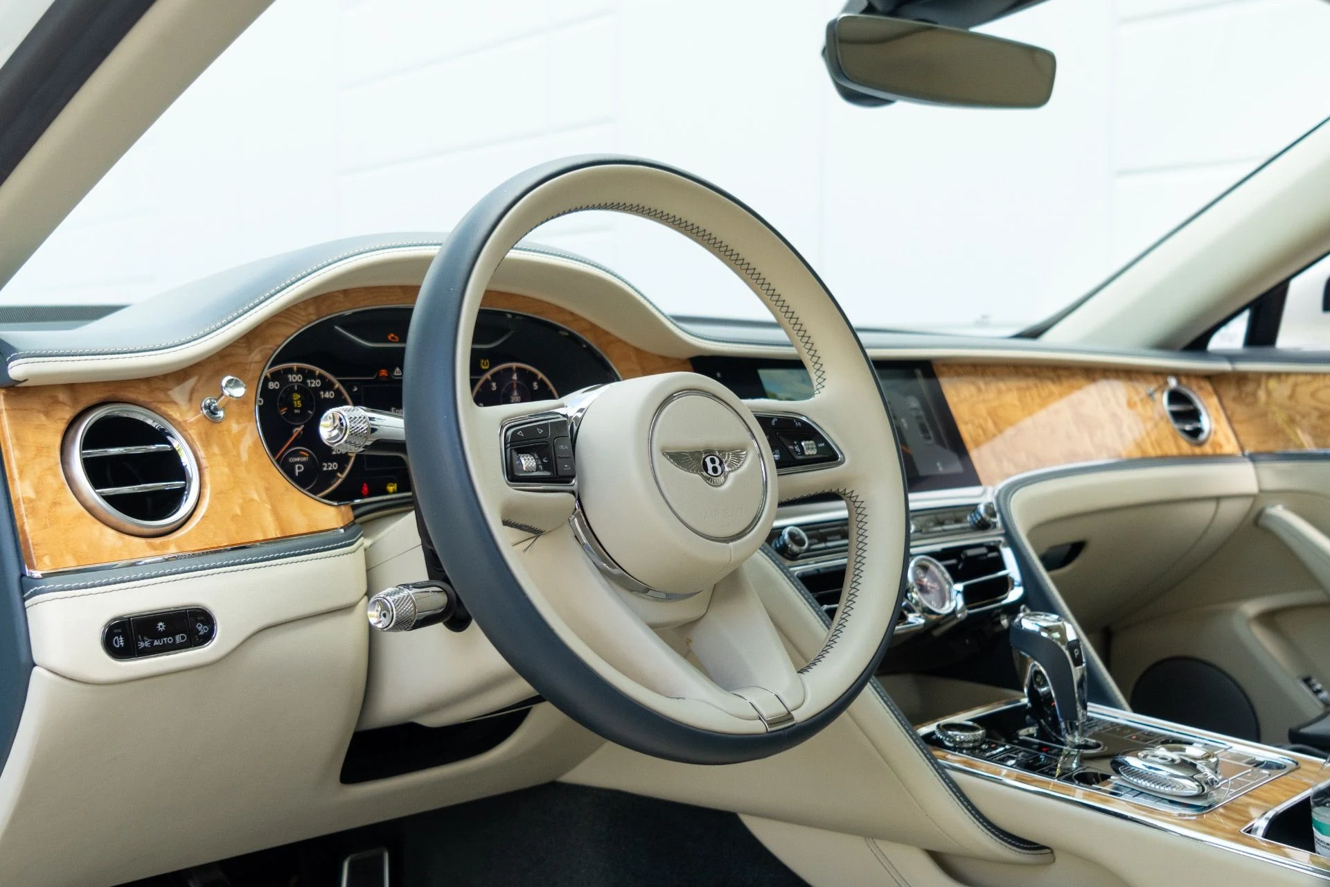 mph005_3562153214_Used_2021_Bentley_Flying_Spur_W12_1764866483_f9c2612b4b