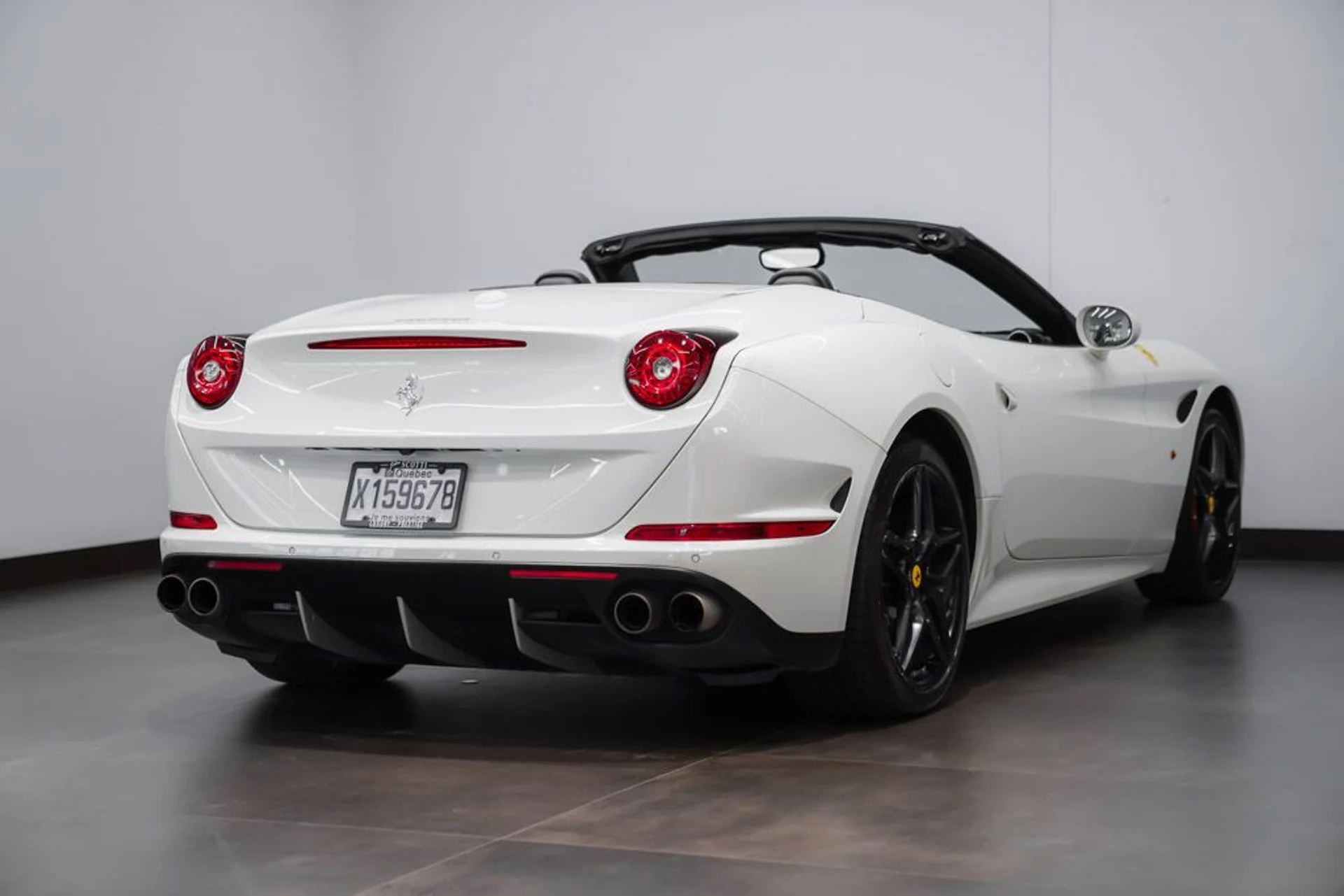mph005_3562579661_ferrari_california_2015_jpg_v_1758918548_34abb3fbc6