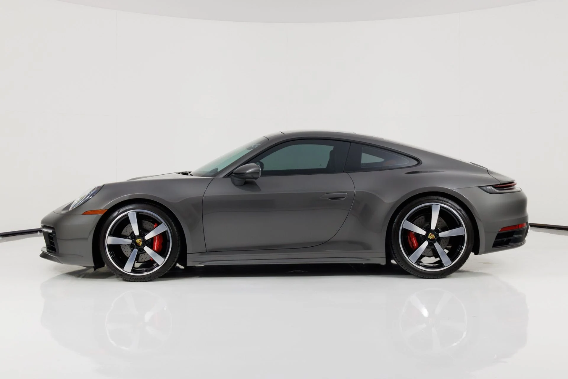 mph005_3569484818_Used_2024_Porsche_911_Carrera_4_S_1773868751_e959470ab2