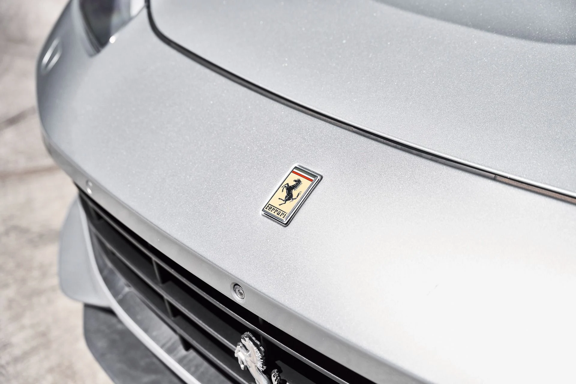 mph005_3579907520_Used_2018_Ferrari_GTC_4_Lusso_V12_1775611998_d875b3e577