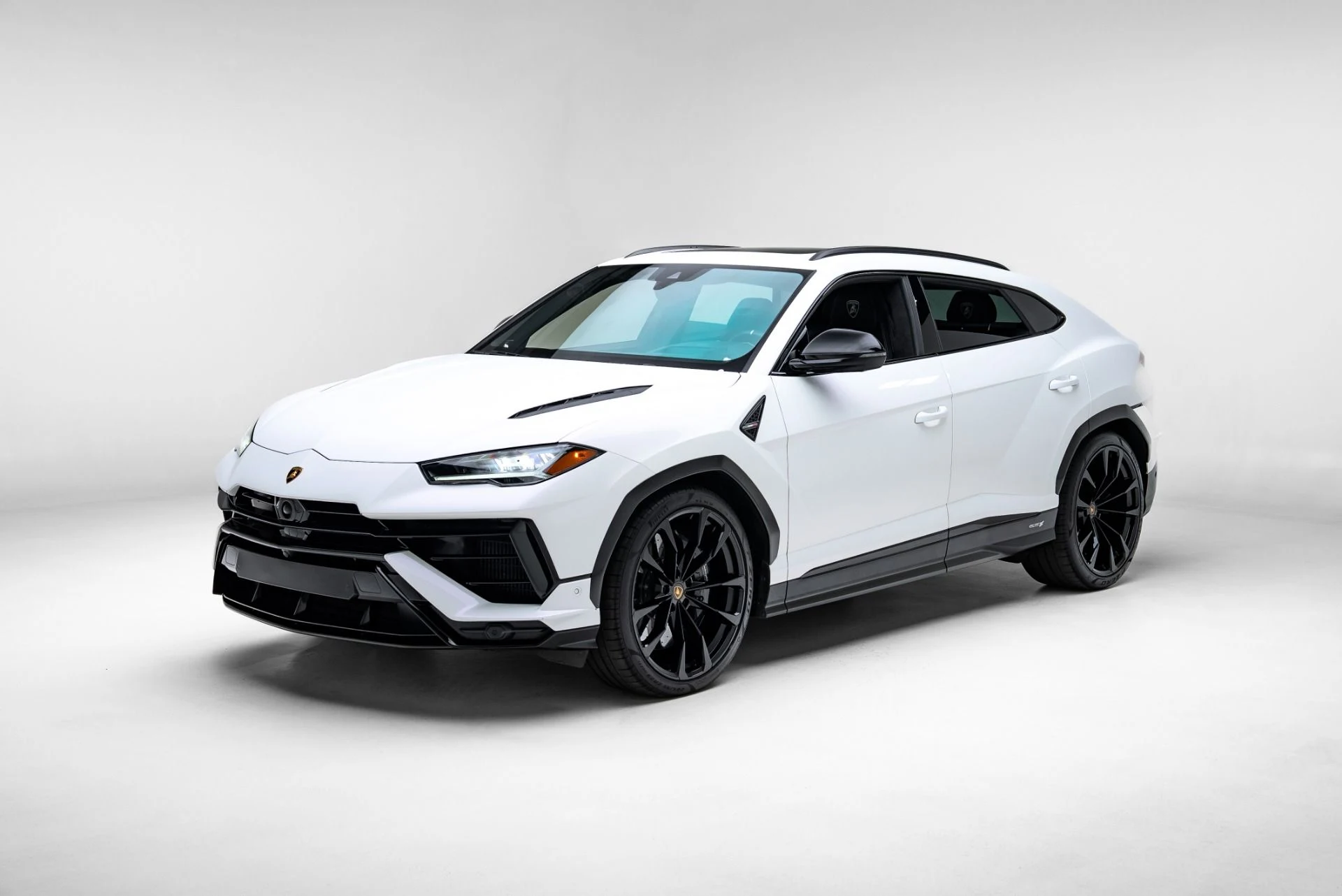 mph005_3580023770_Used_2023_Lamborghini_Urus_S_1776203789_2a22ae2bb9