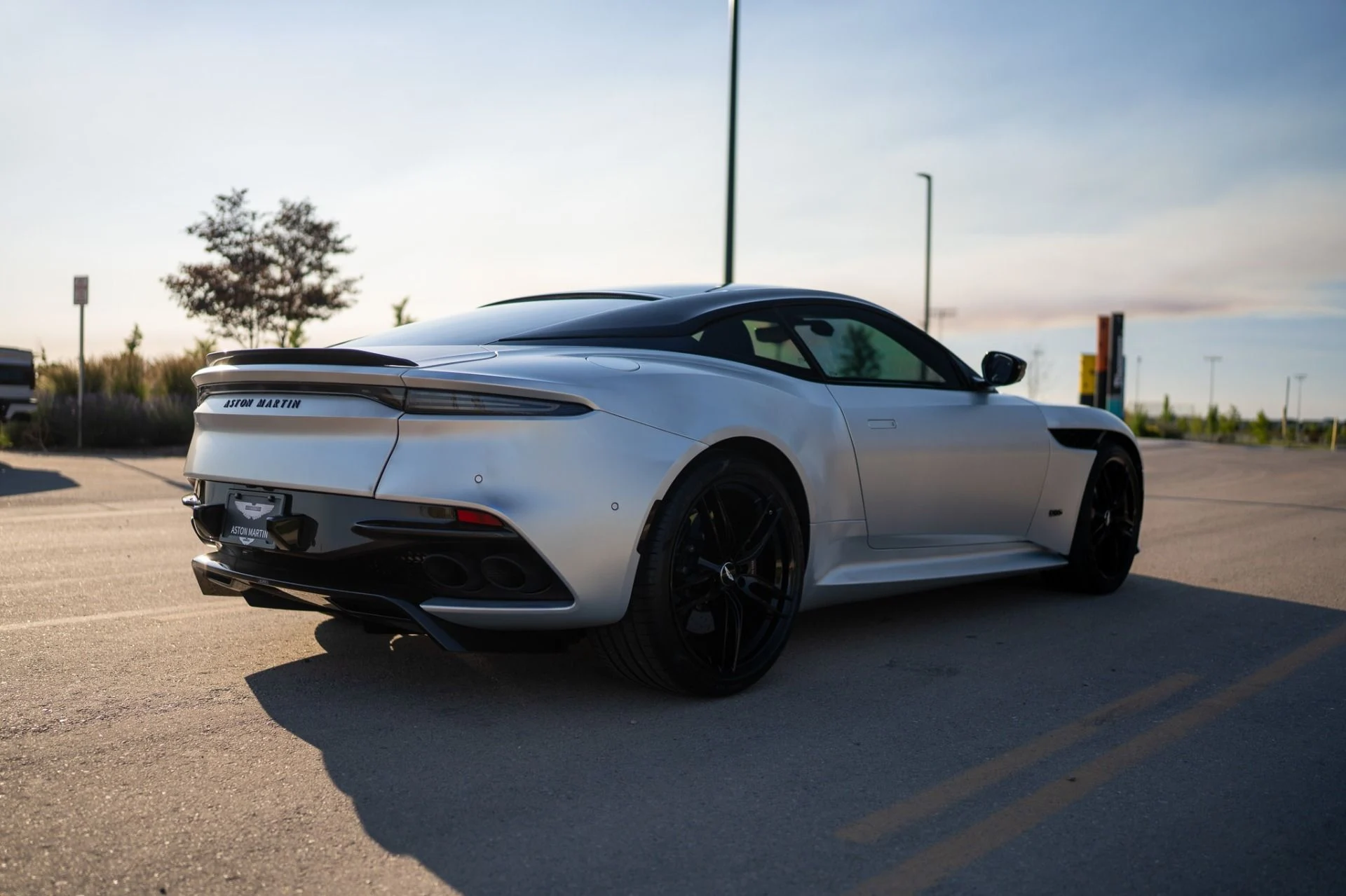 mph005_358076777_Used_2020_Aston_Martin_DBS_Superleggera_1782927184_dd2cb5b7e7