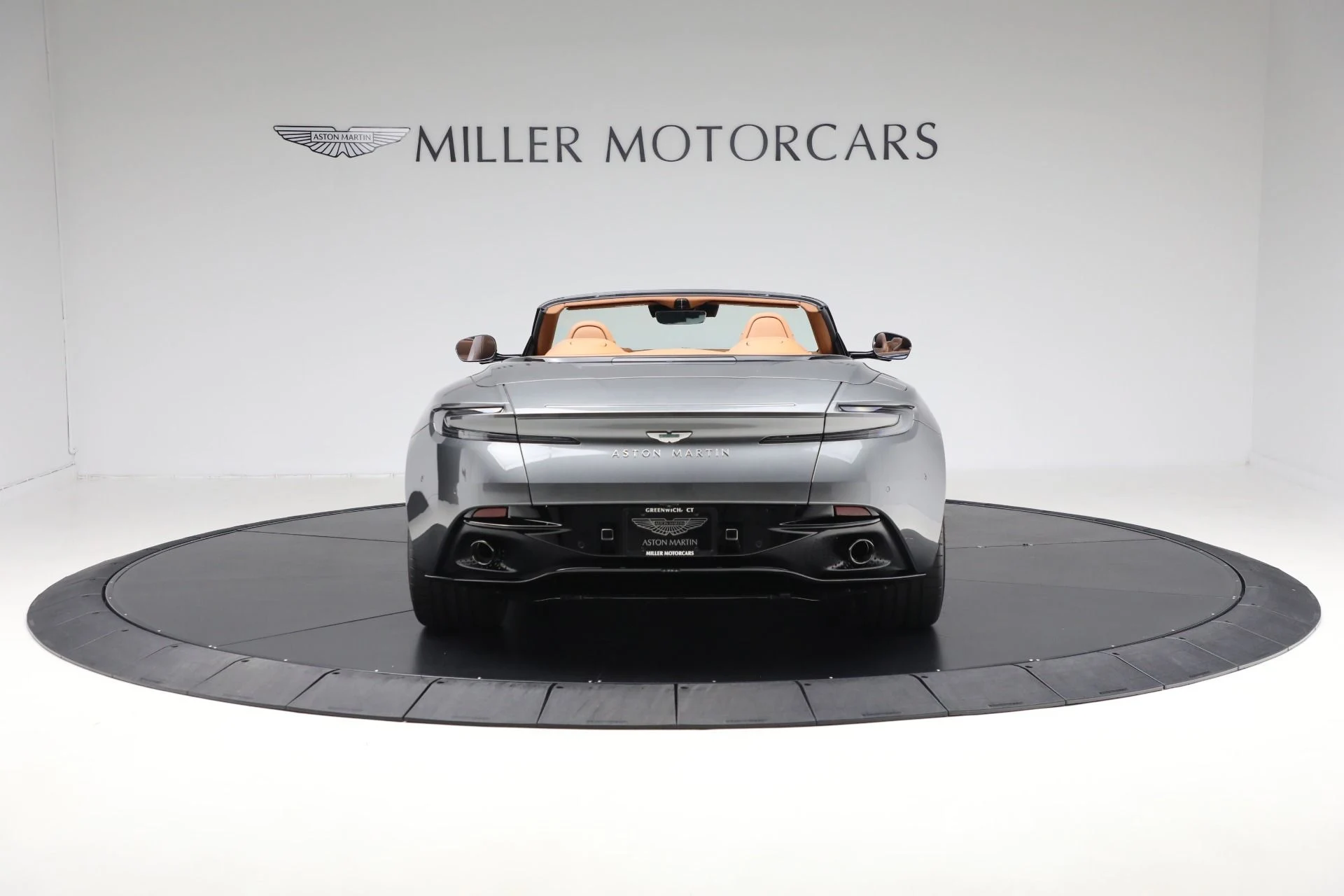 mph005_3582418613_New_2025_Aston_Martin_DB_12_Volante_e1e8809aaf