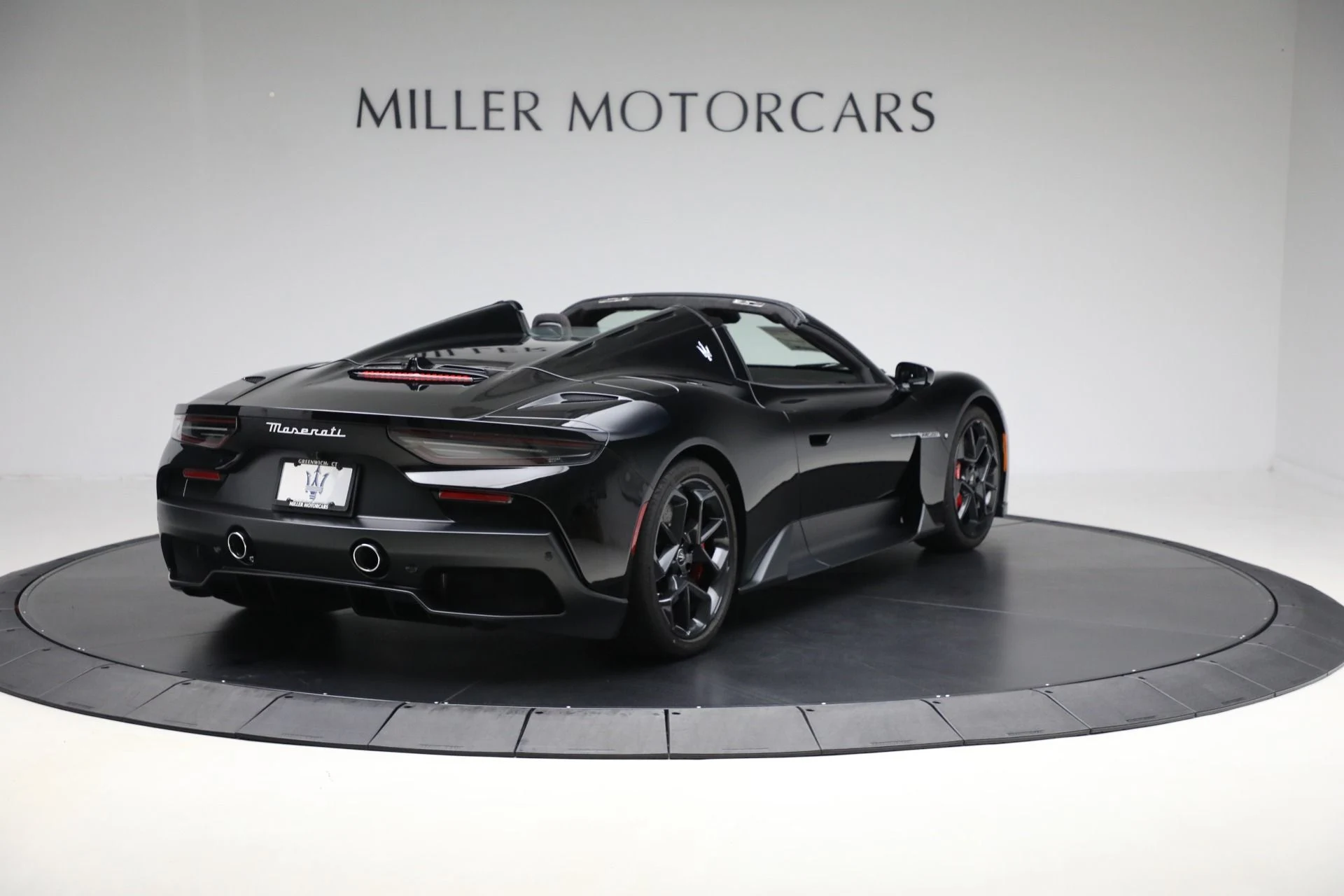 mph005_3588919136_New_2024_Maserati_MC_20_Cielo_1761319288_79700dd7f9
