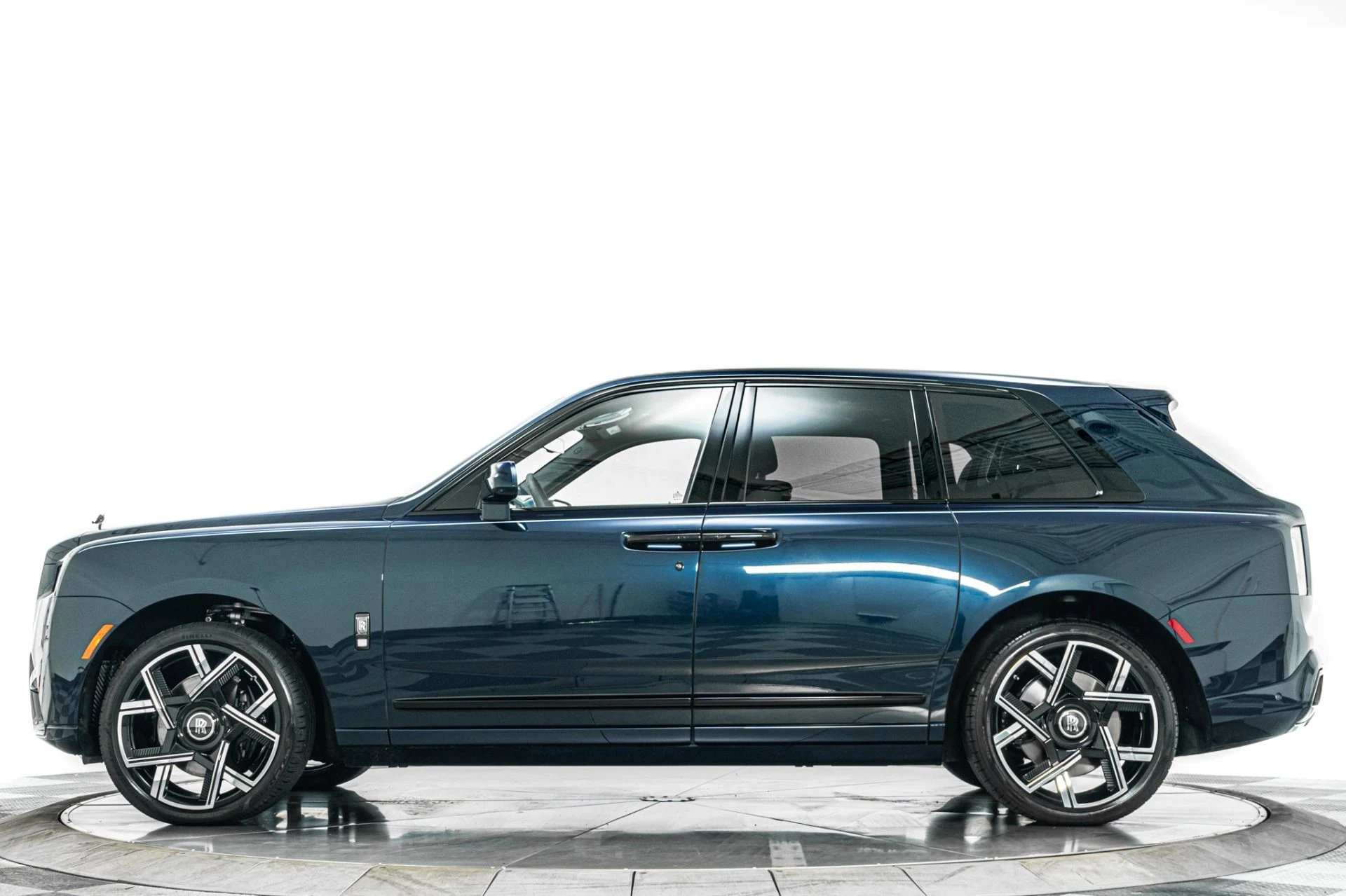mph005_3591135682_Used_2025_Rolls_Royce_Cullinan_Black_Badge_345_Miles_611_K_MSRP_Gorgeous_Interior_1783438738_fd42149a05