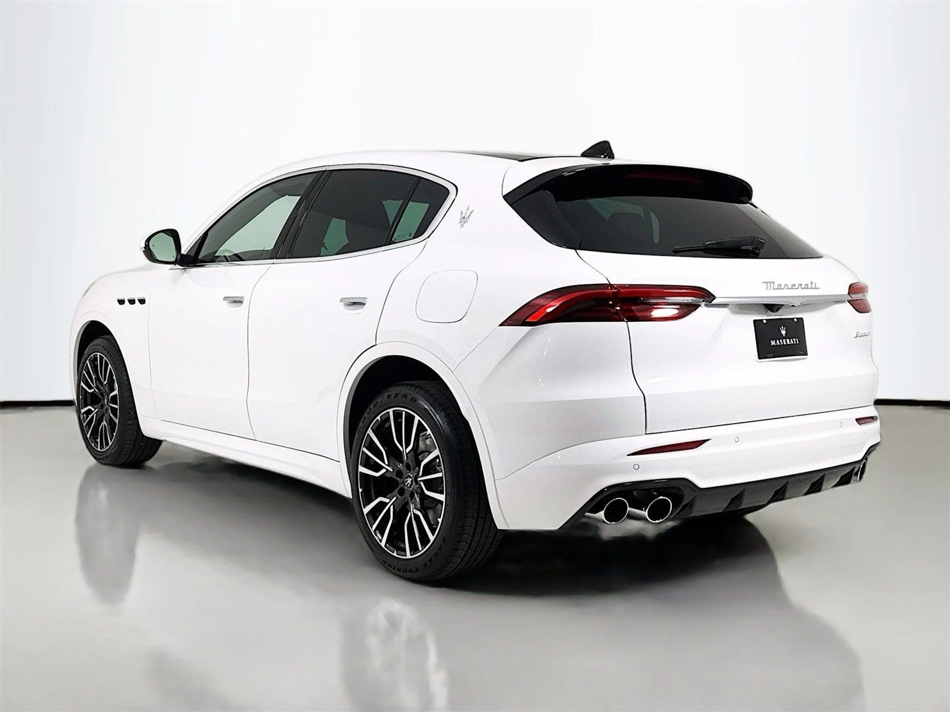 mph005_3593925939_b3fc52c0f599ec42ece107c2741c4500x_69dbea871d