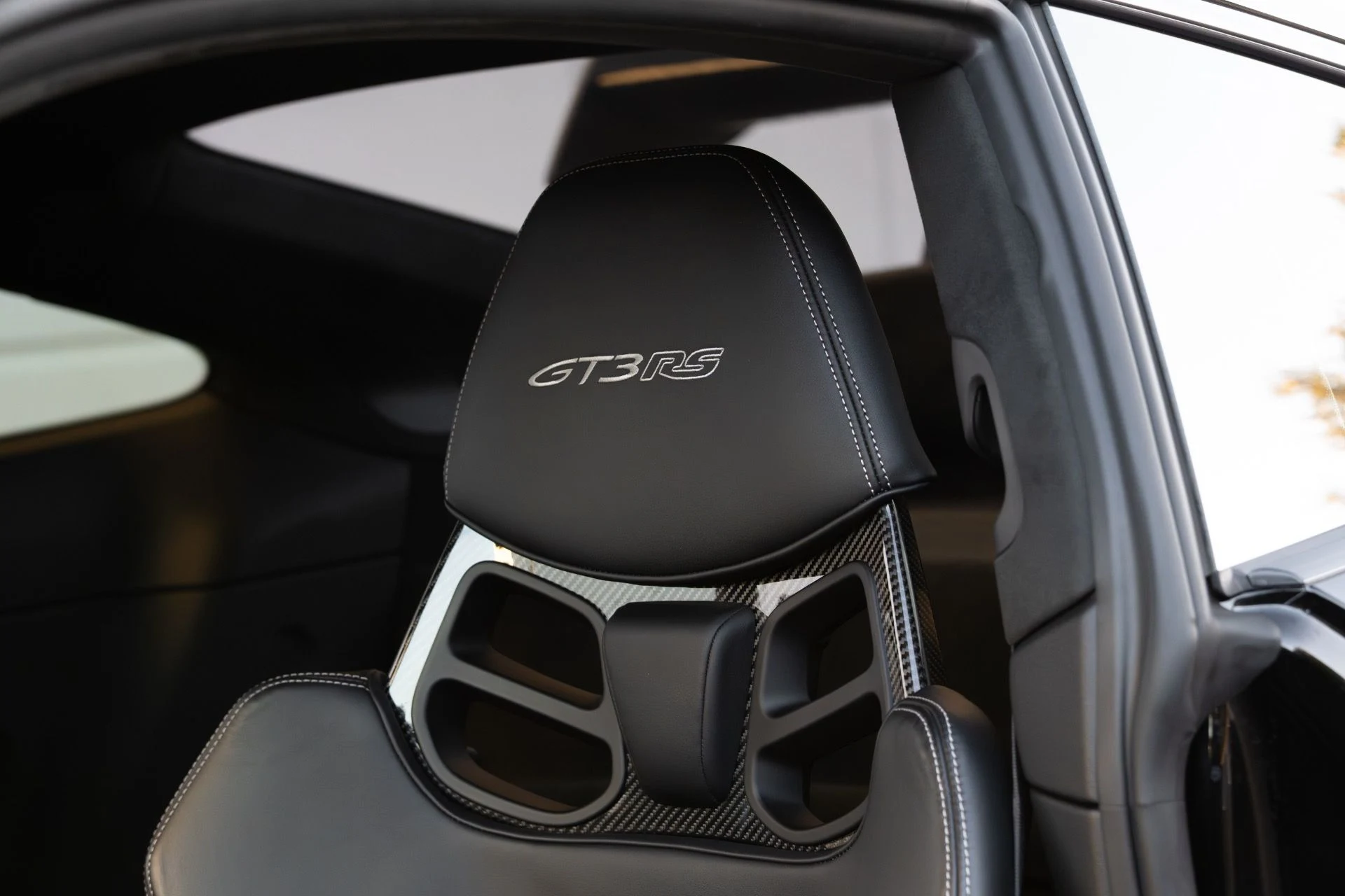 mph005_3593945486_Used_2025_Porsche_911_GT_3_RS_1770101342_d83393eebf