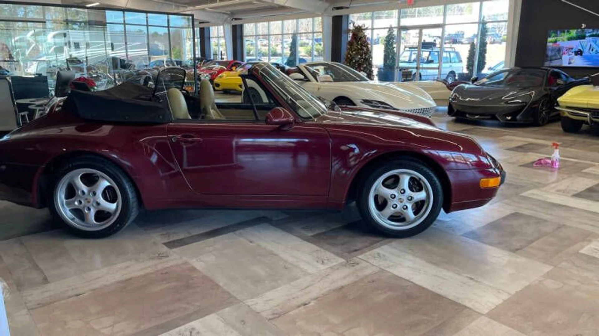 mph005_3596581037_1997_porsche_911_carrera_2dr_convertible_7979713305