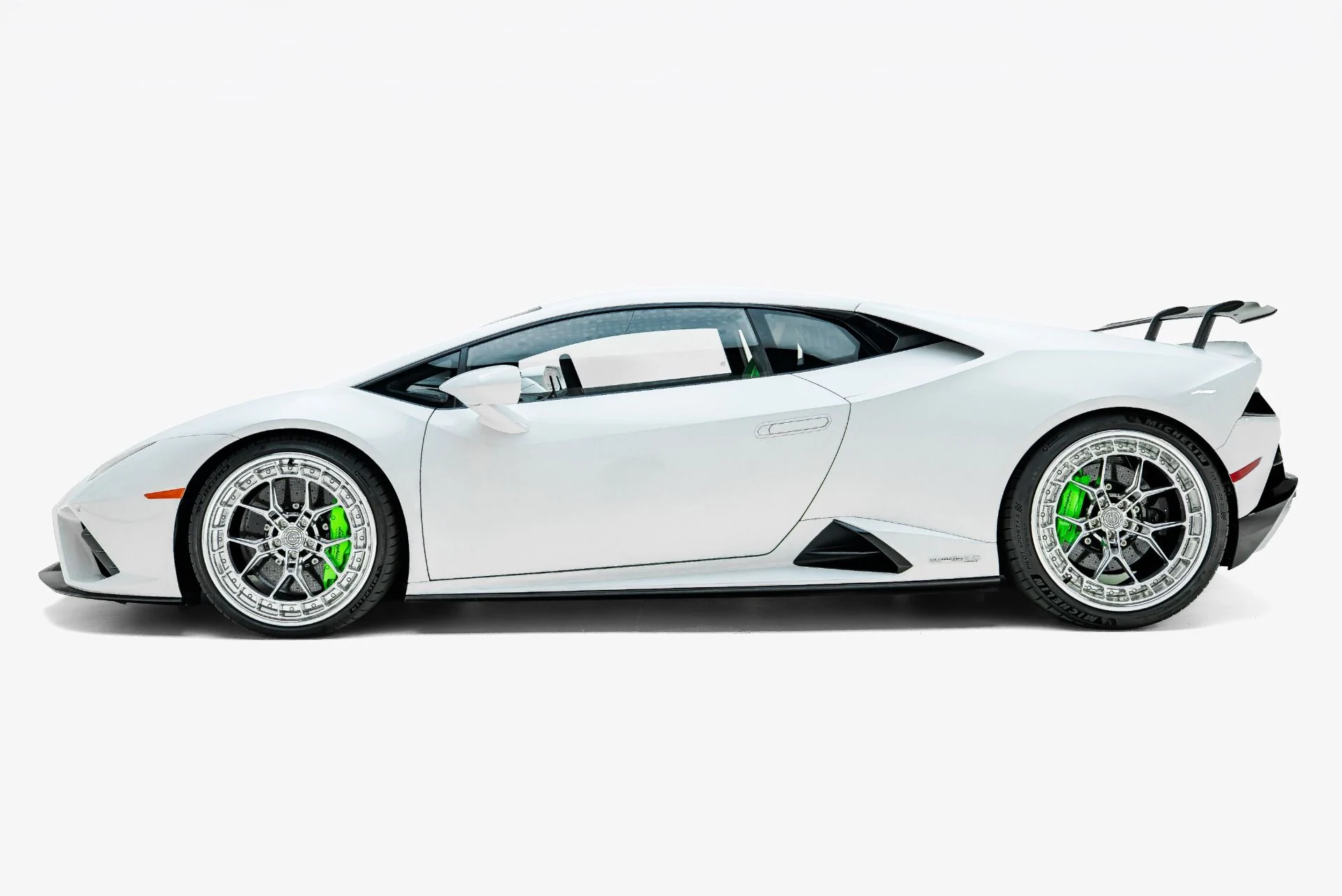 mph005_3598299809_Used_2021_Lamborghini_Huracan_VF_Supercharged_EVO_1789669112_6f3e141142