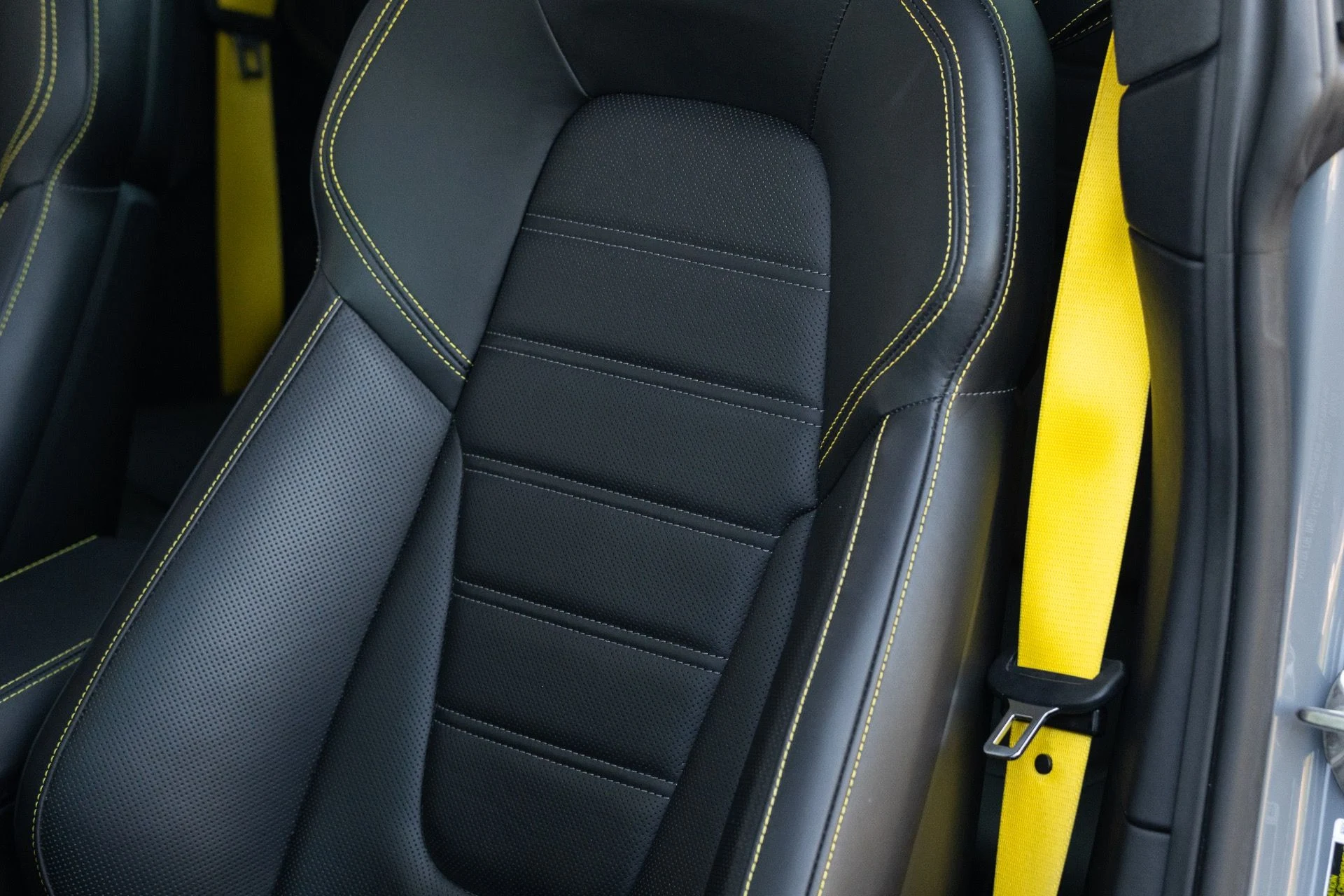 mph005_3612080722_Used_2023_Porsche_911_Turbo_1772073632_494b8167b8