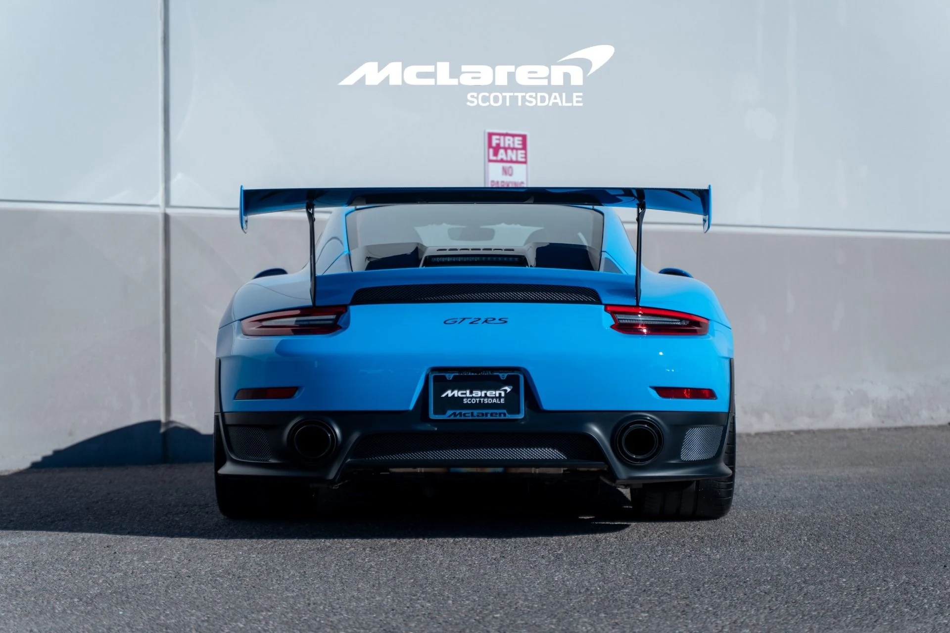 mph005_3616919739_Used_2018_PORSCHE_911_GT_2_RS_1765679912_fe538206ea