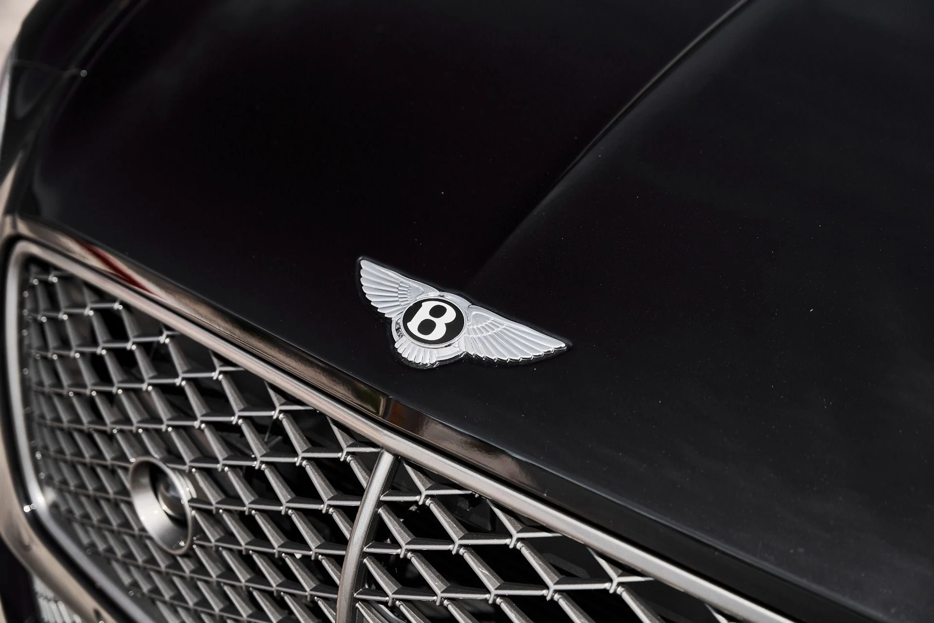 mph005_3622010129_Used_2025_Bentley_Continental_GT_Speed_1777077695_523d8386f7