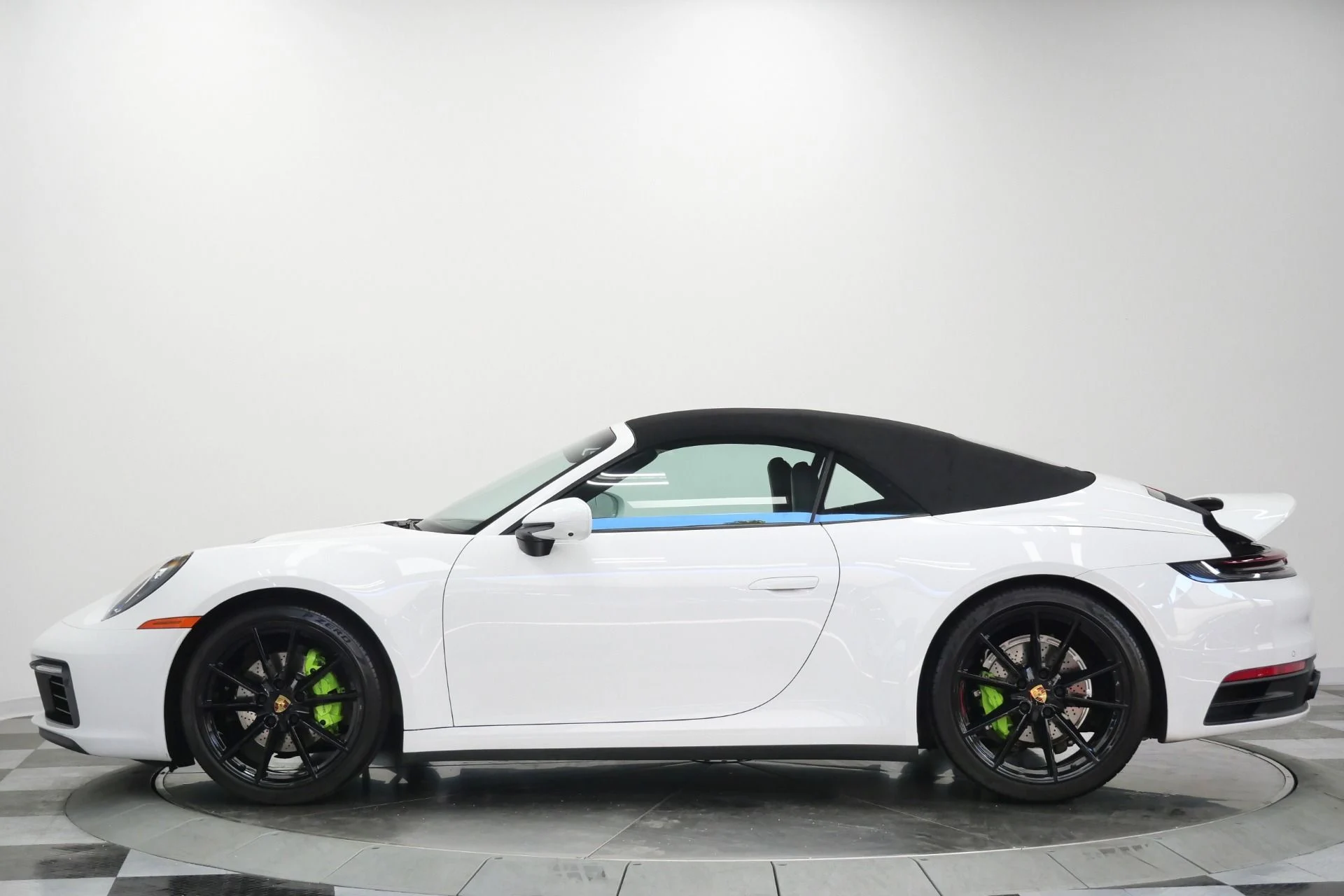 mph005_3623136573_Used_2020_Porsche_911_Carrera_Heated_and_Ventilated_Seats_Bose_Audio_1781290304_cc8b3a43c8