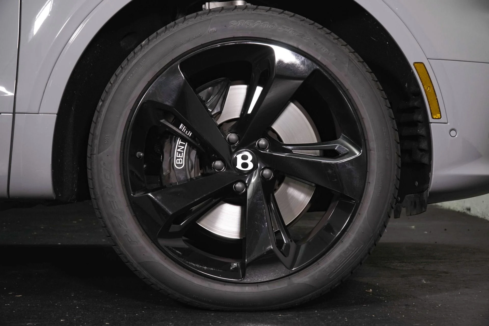 mph005_3624371950_Used_2023_Bentley_Bentayga_EWB_Azure_1787284462_bdeef2c2eb