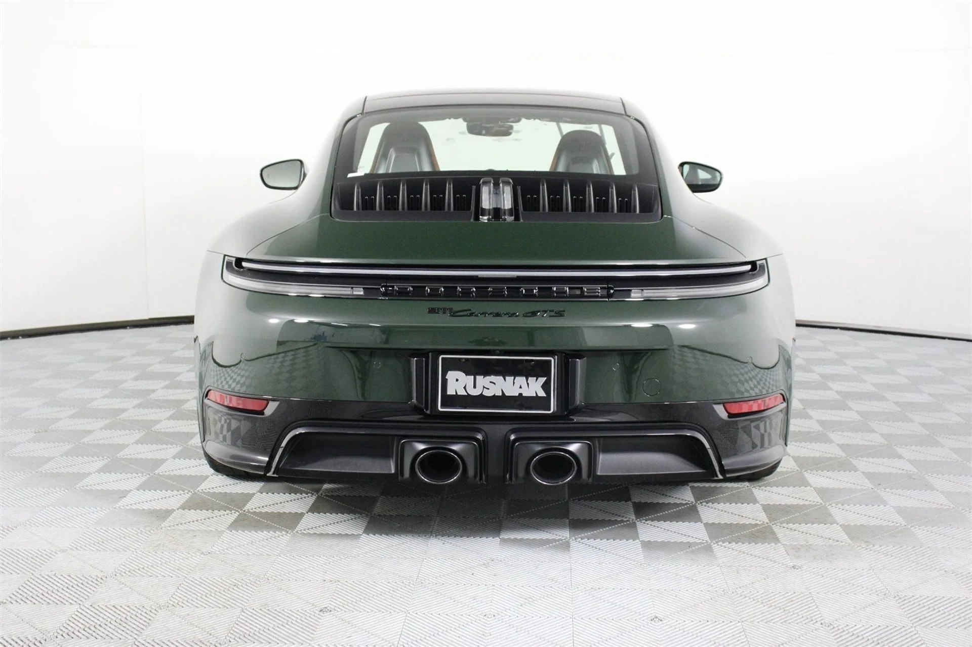 mph005_3628345577_32796f930cd755240f949be84481b16f_623fa163ab