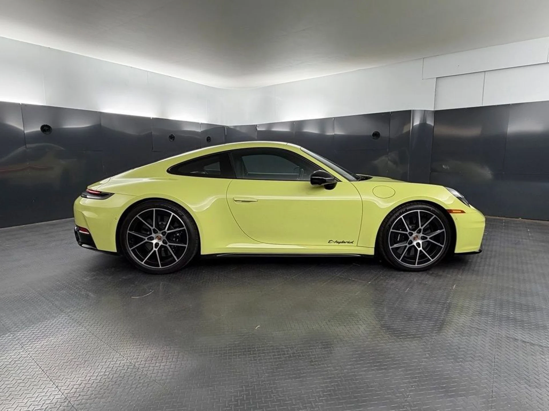 mph005_3633809316_43e5f961de2297bb968bf13d94e6a1d0x_27e36f7a02